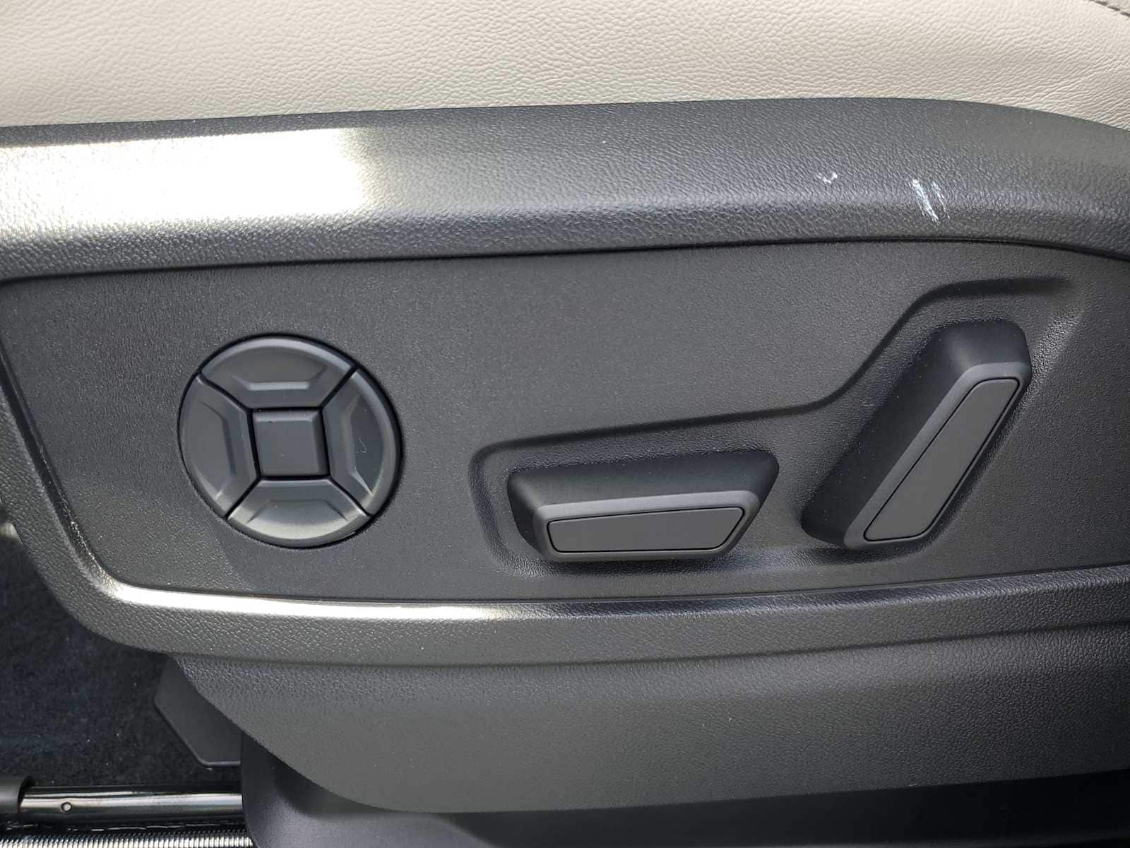 2025 Audi Q5 Premium Plus 13