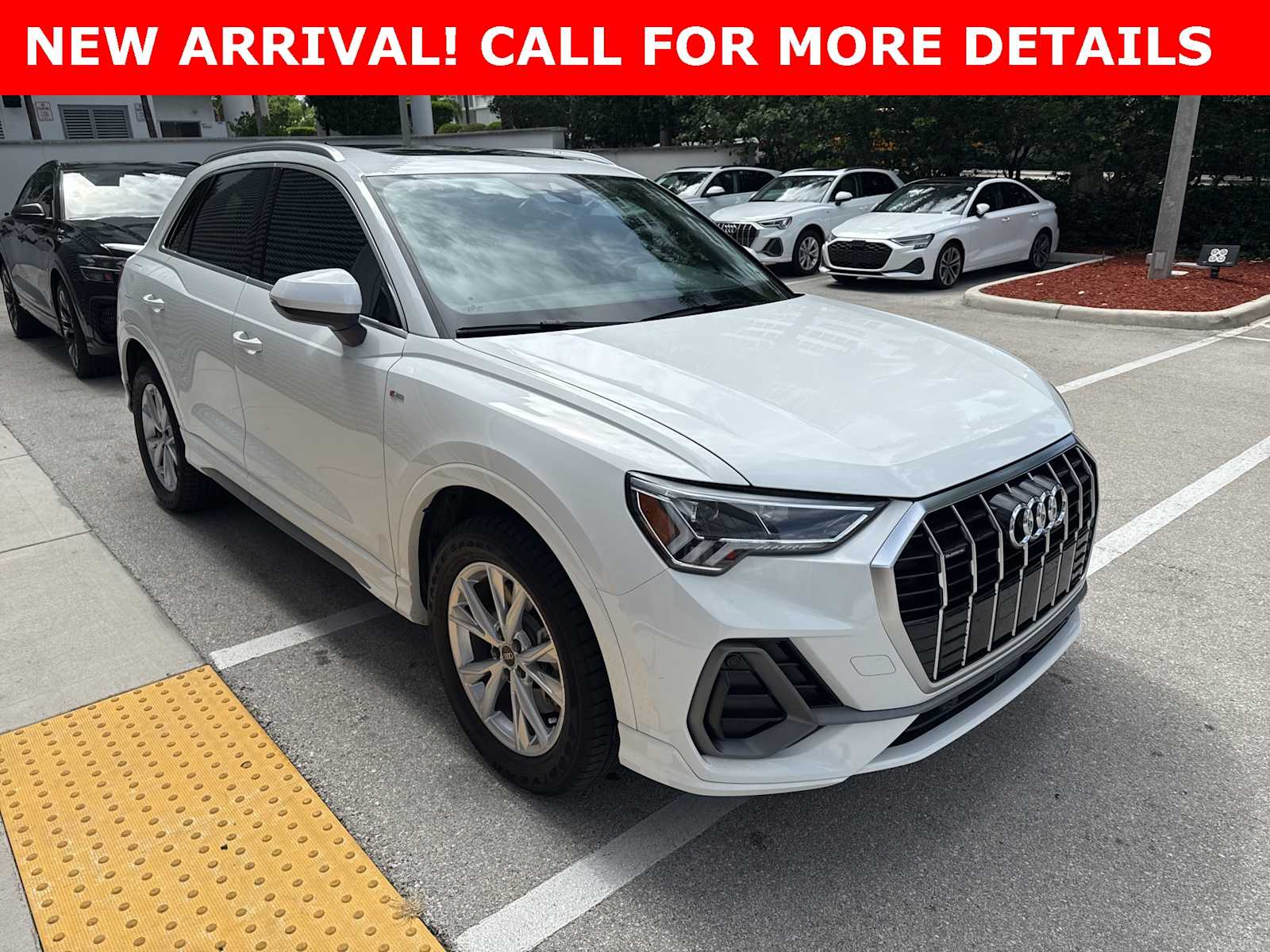 Thumbnail: 2023 Audi Q3 - 1