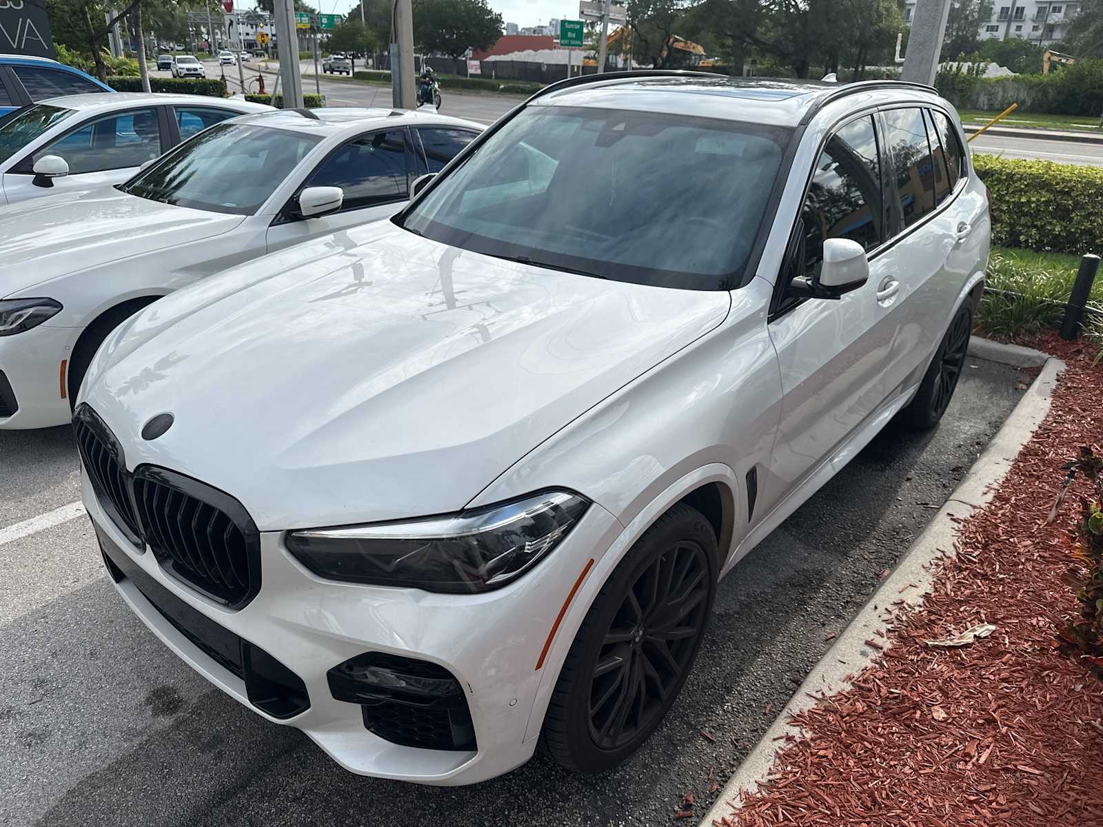 Thumbnail: 2022 BMW X5 - 1