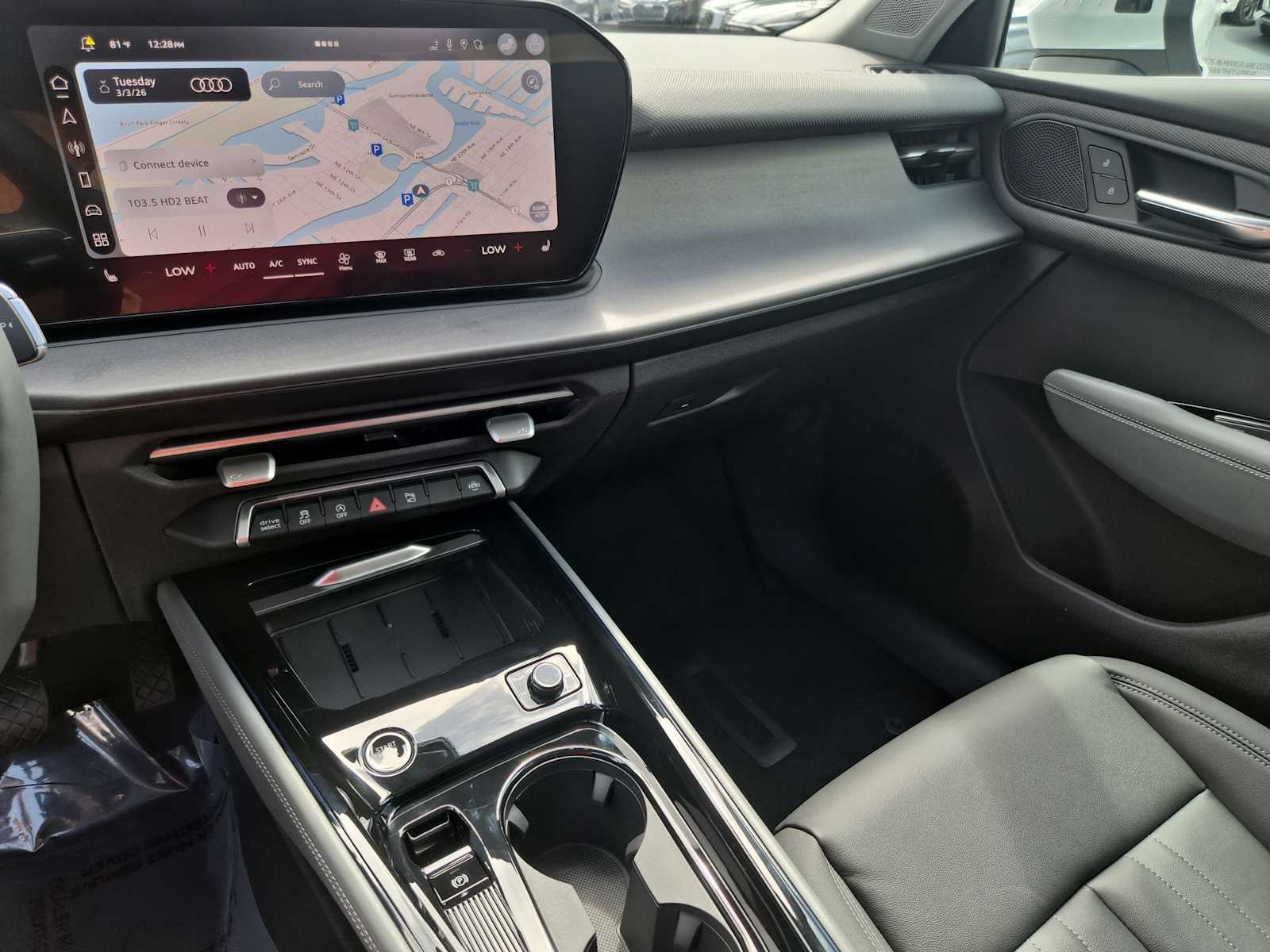 Thumbnail: 2026 Audi Q3 - 23