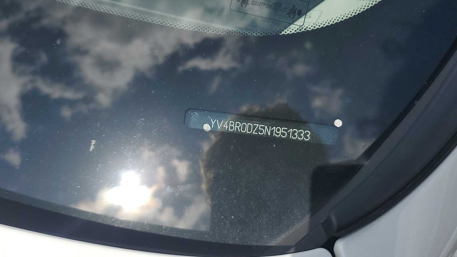 Thumbnail: 2022 Volvo XC60 - 36