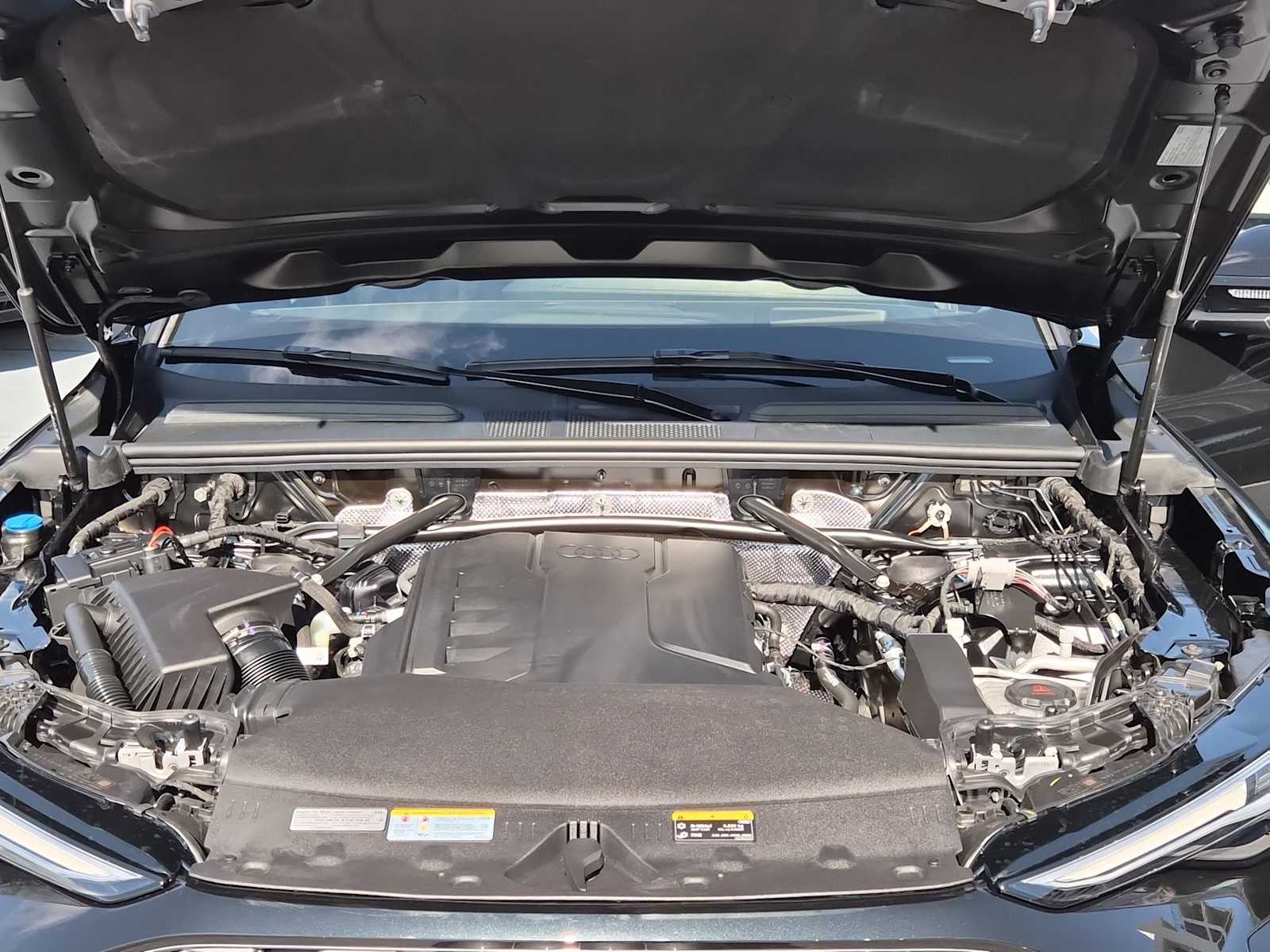 Thumbnail: 2025 Audi Q5 - 13