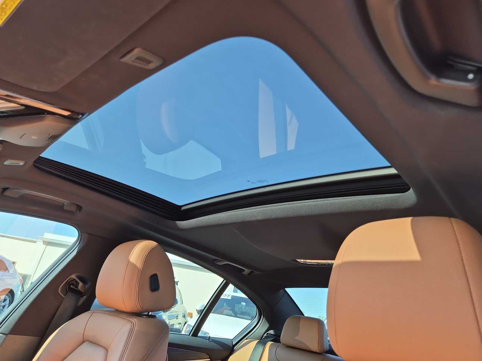 Thumbnail: 2023 BMW 5 Series - 18