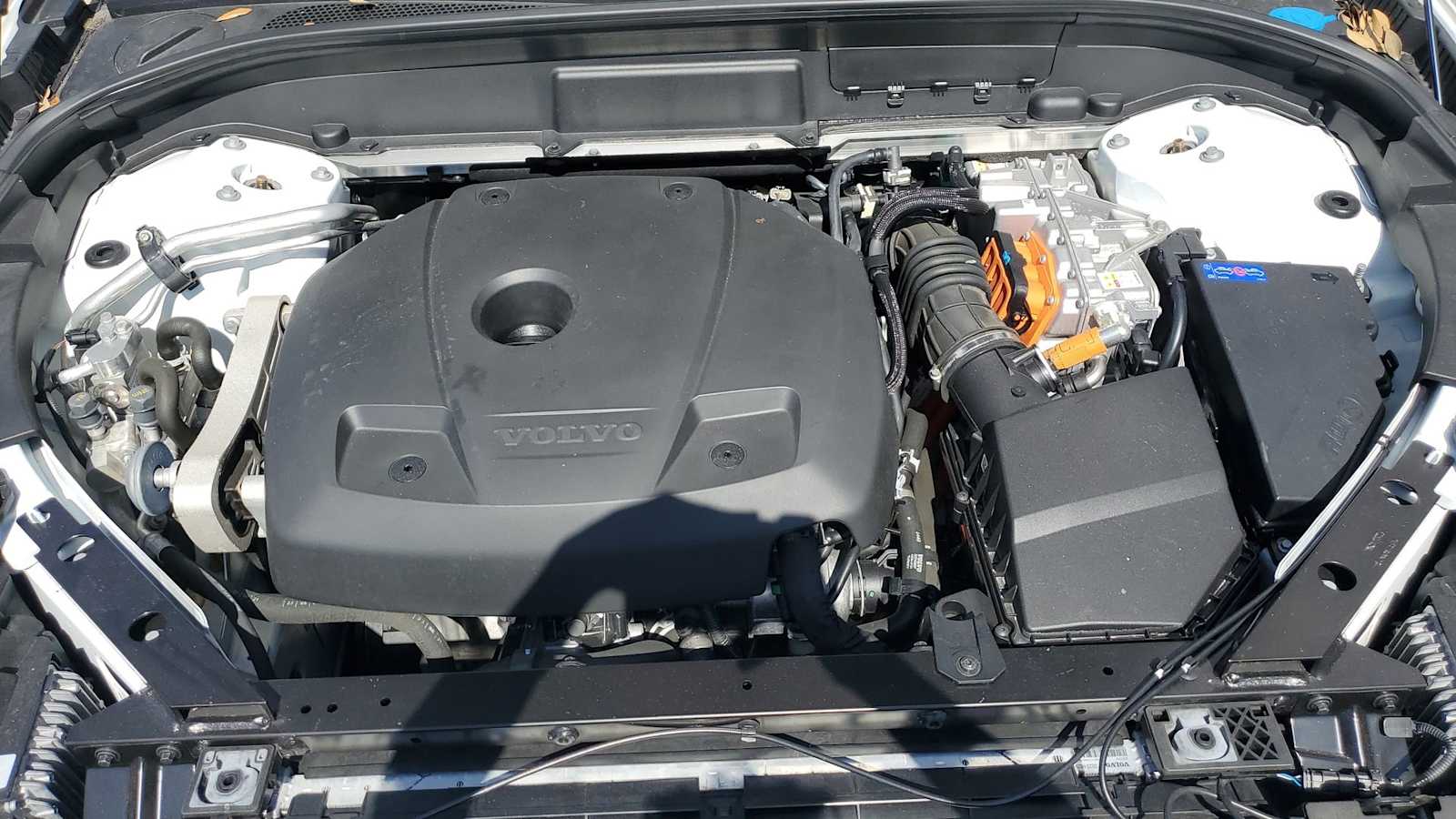 Thumbnail: 2022 Volvo XC60 - 14