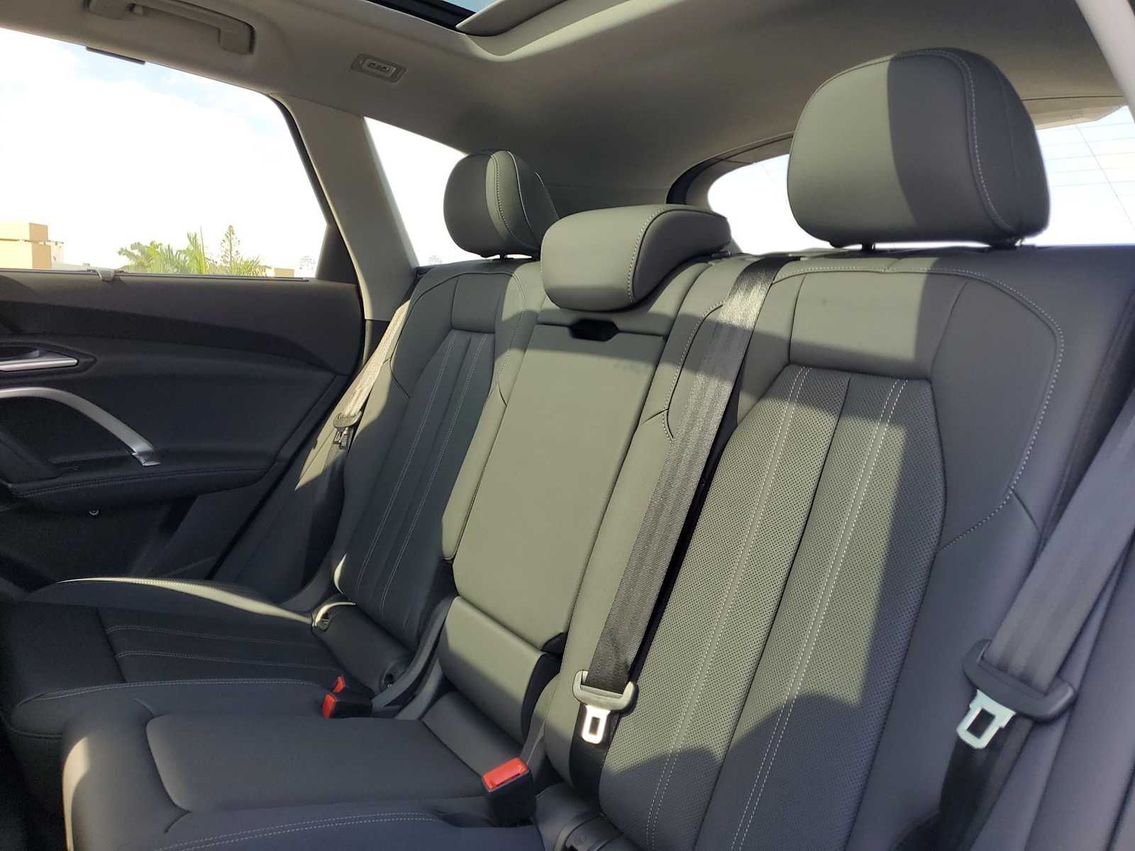 Thumbnail: 2025 Audi Q5 - 19