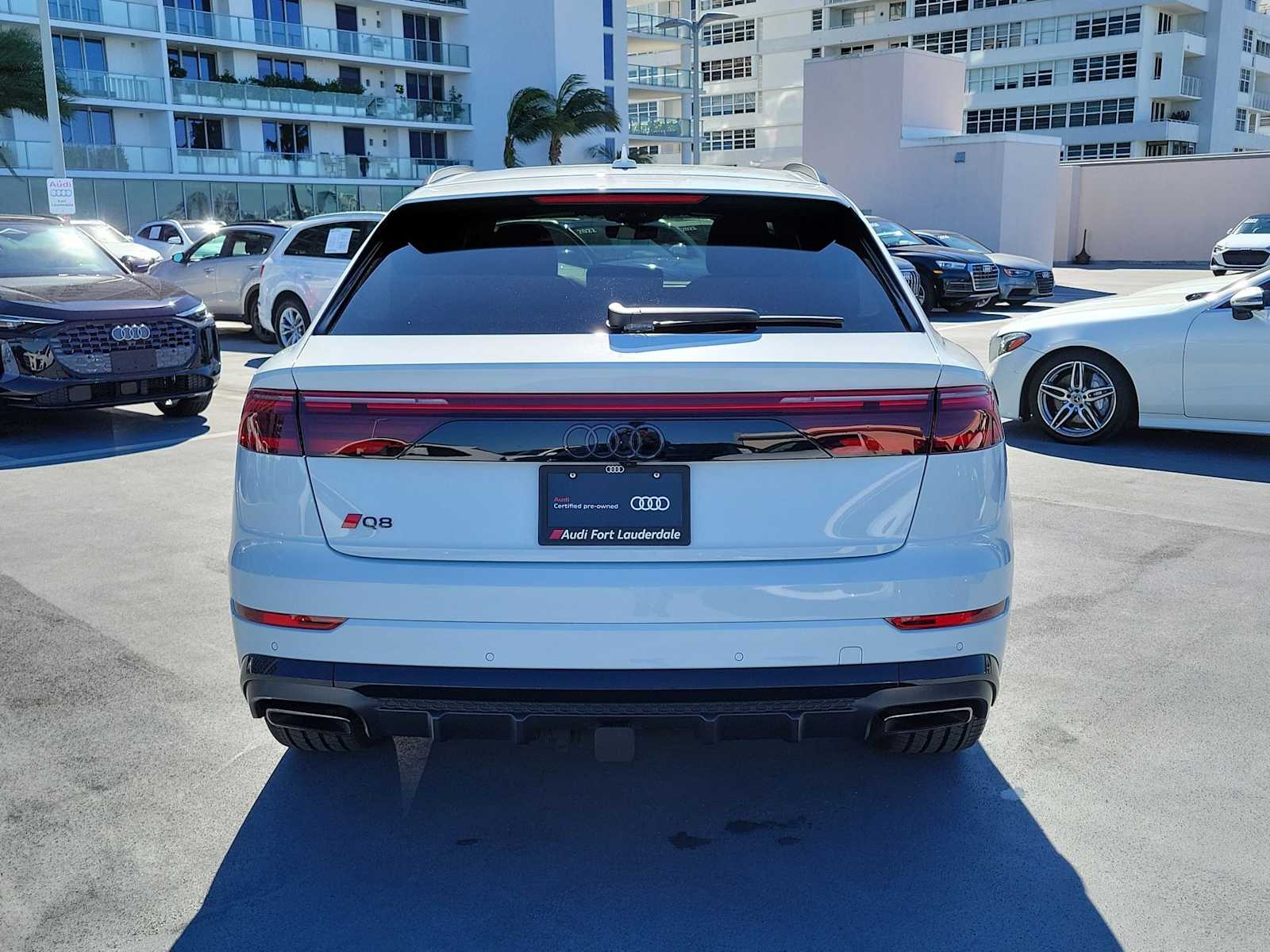 Thumbnail: 2025 Audi Q8 - 5