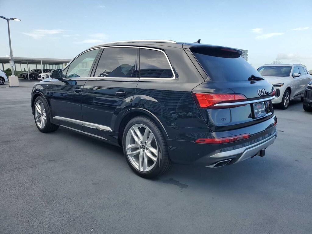 New 2025 Audi Q7 55 Premium Plus SUV
