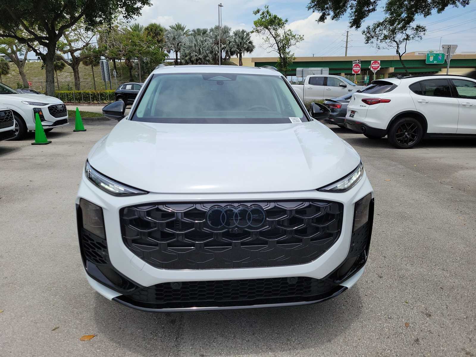 Thumbnail: 2026 Audi Q3 - 3