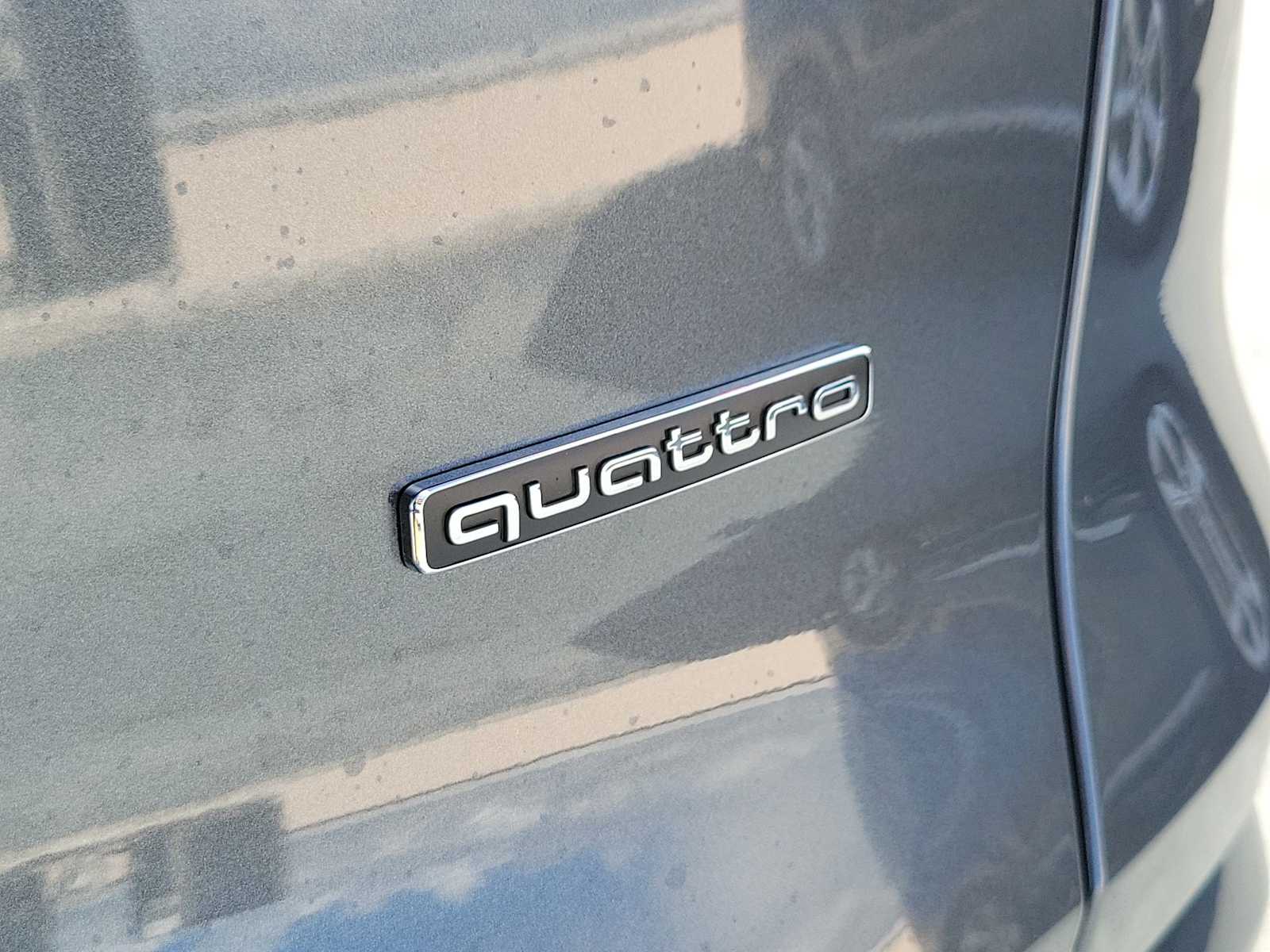 Thumbnail: 2025 Audi Q5 - 11