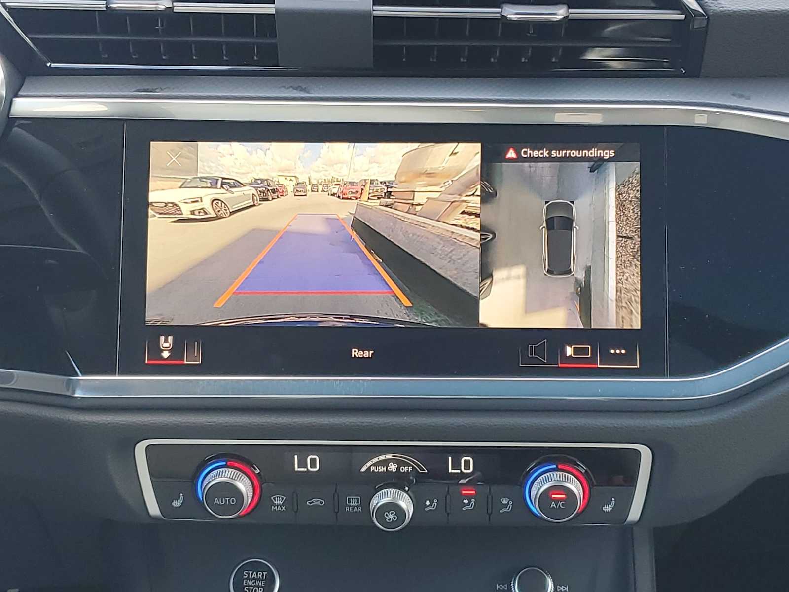 Thumbnail: 2025 Audi Q3 - 20