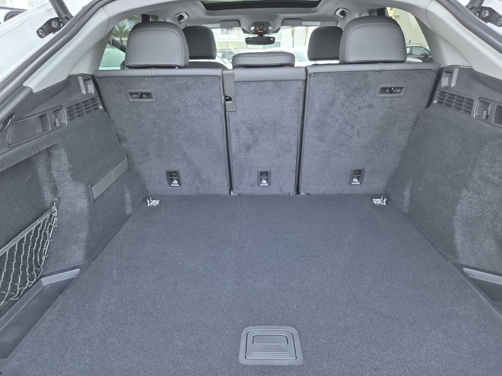 Thumbnail: 2025 Audi Q5 - 27