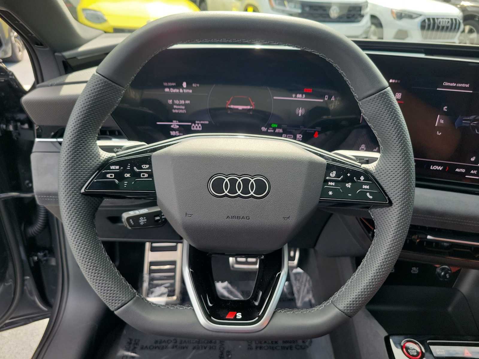 Thumbnail: 2025 Audi e-tron S - 20