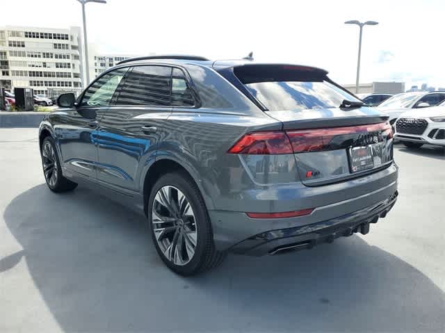 2025 Audi Q8 55 Premium Plus photo 4