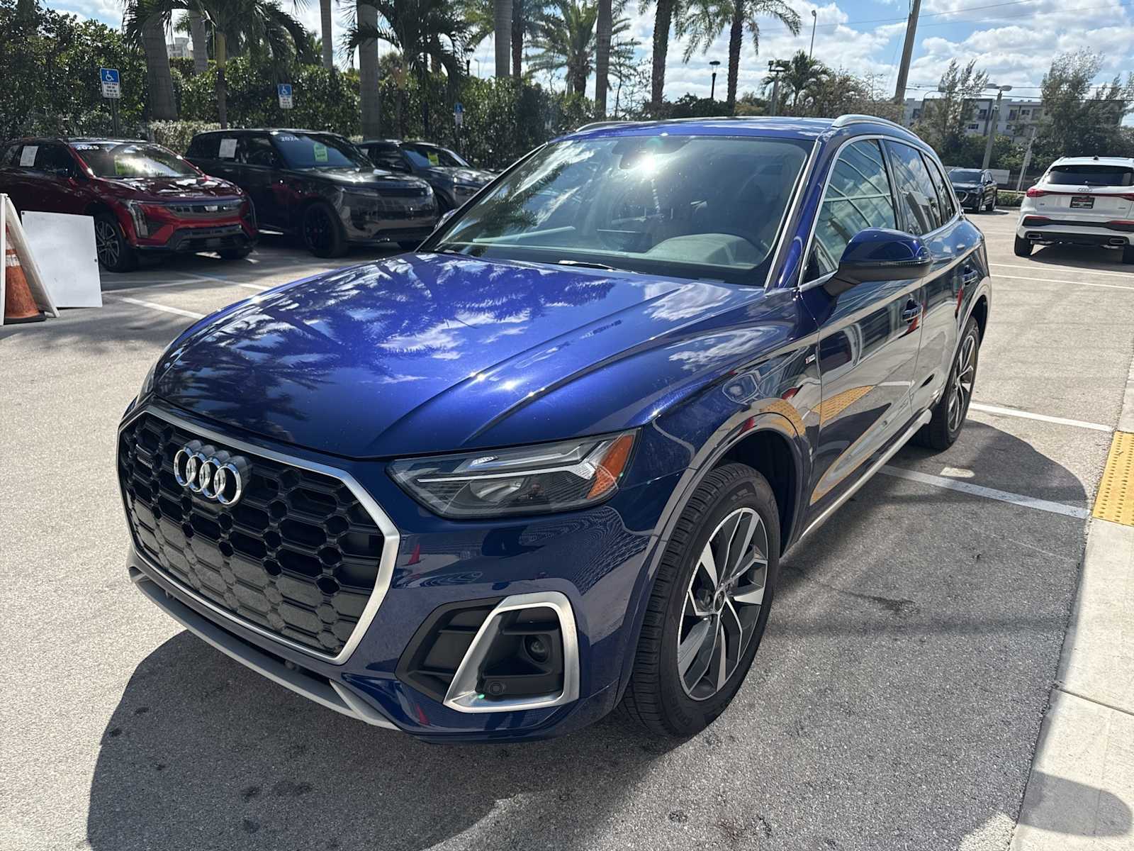 Thumbnail: 2023 Audi Q5 - 1