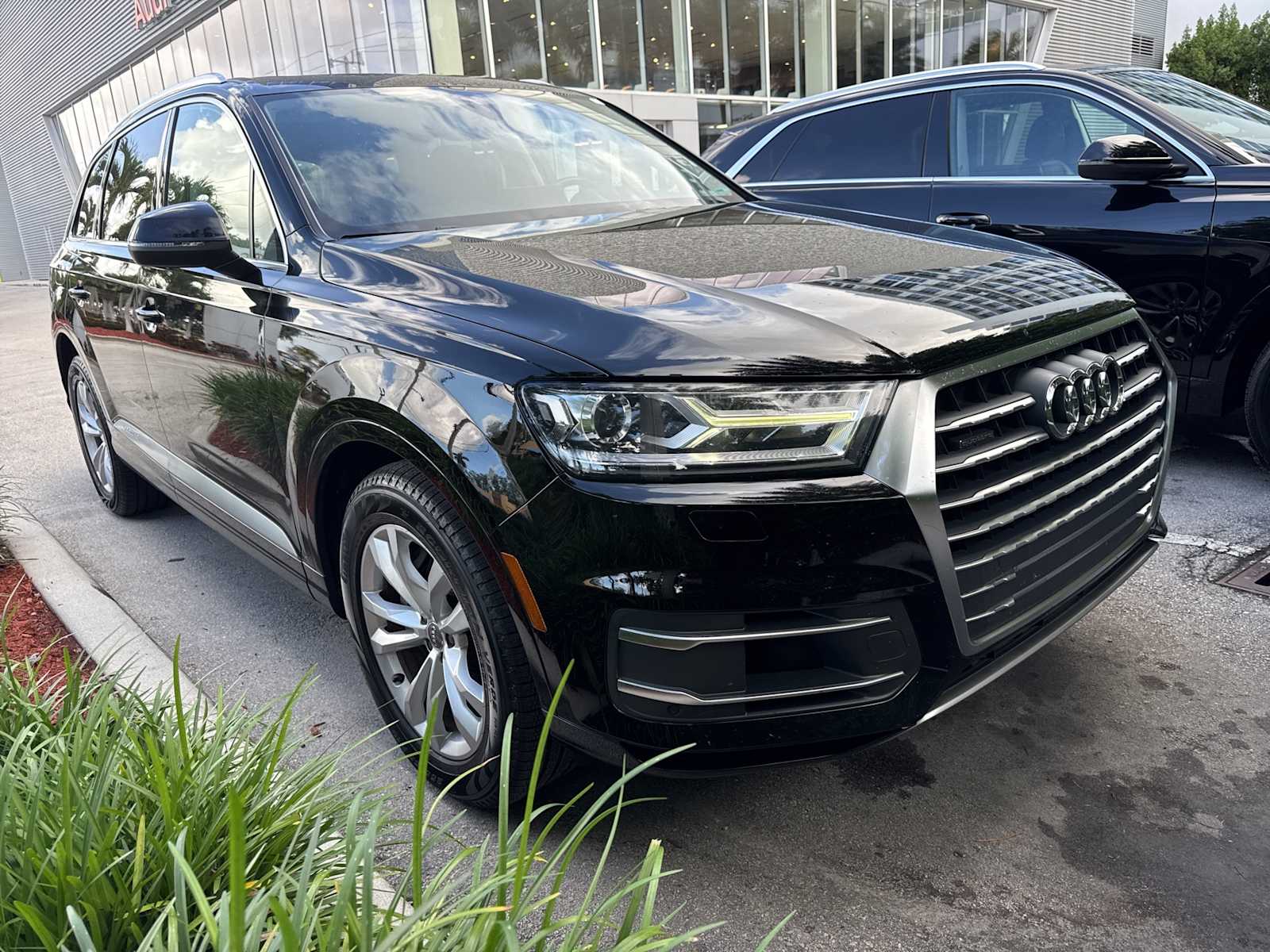Thumbnail: 2018 Audi Q7 - 1