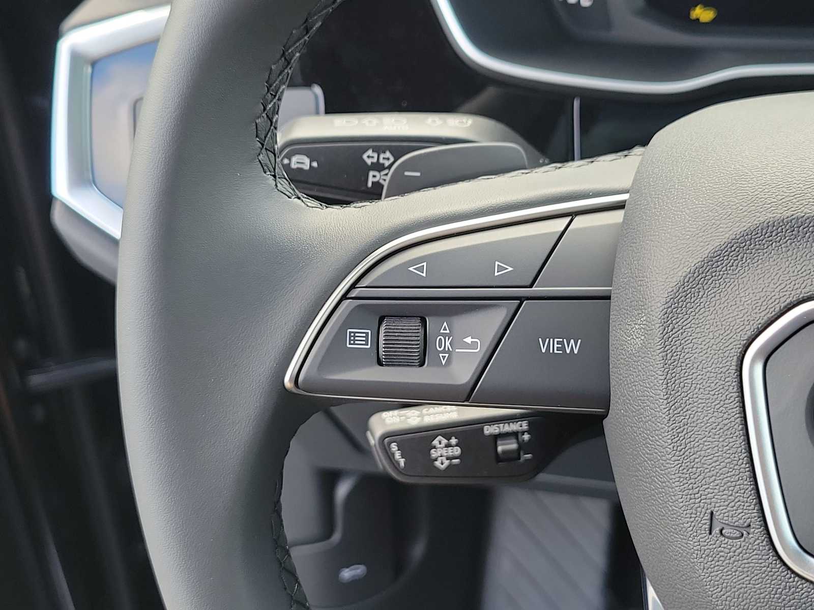 Thumbnail: 2025 Audi Q3 - 21