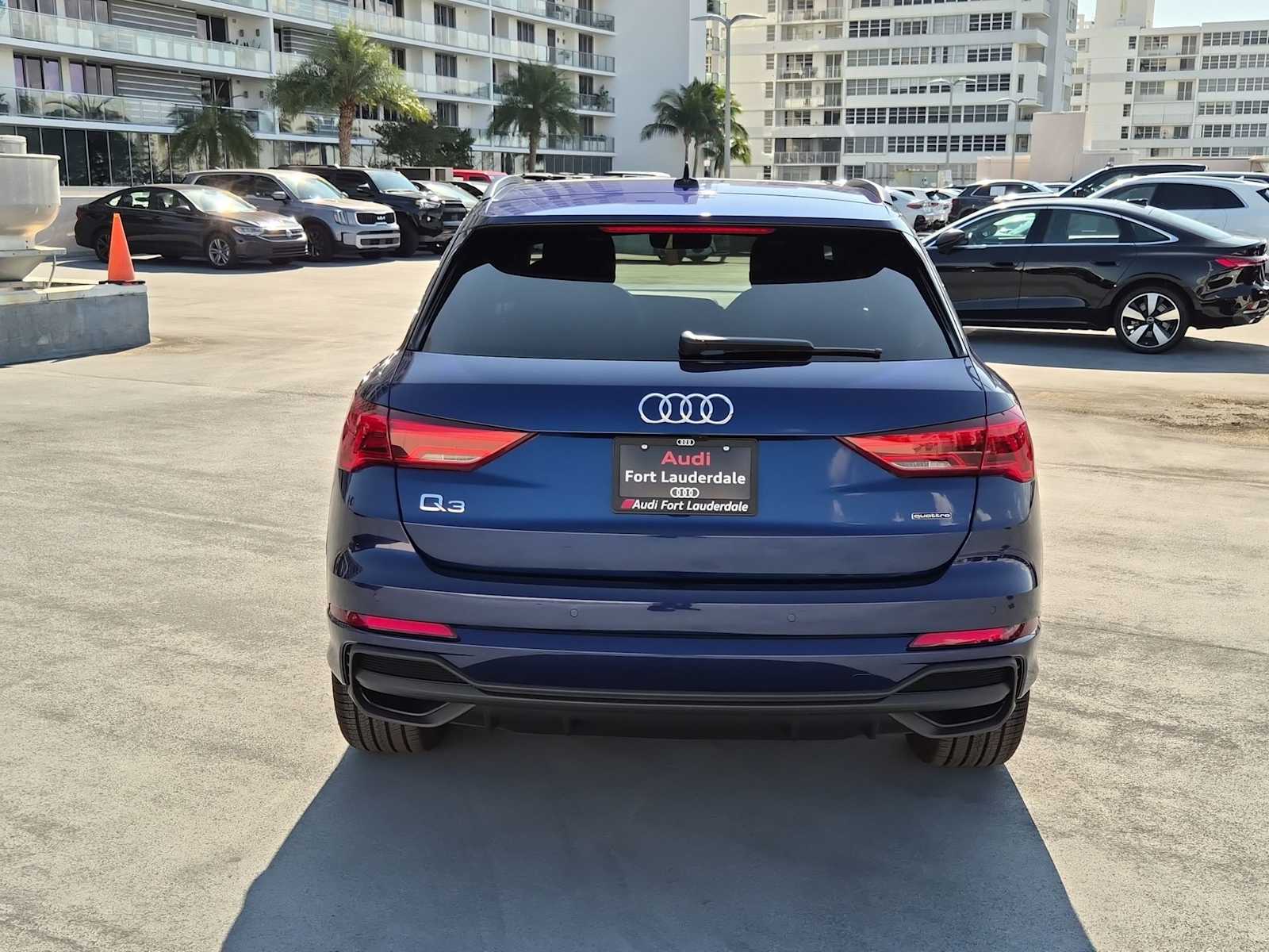 Thumbnail: 2025 Audi Q3 - 5