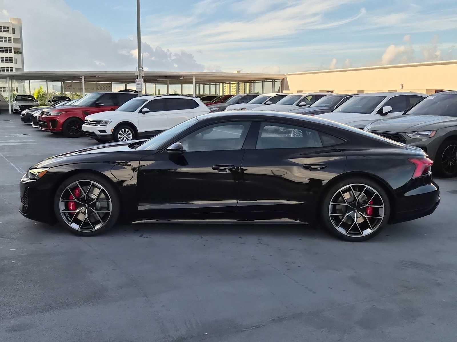 Thumbnail: 2026 Audi RS e-tron GT - 3