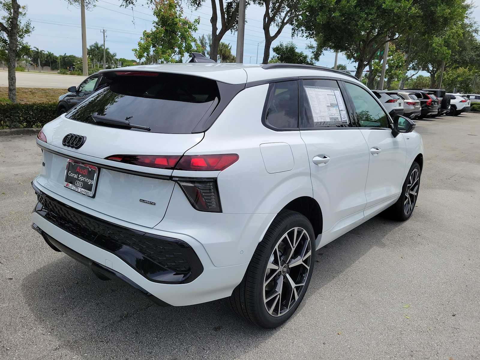 Thumbnail: 2026 Audi Q3 - 12
