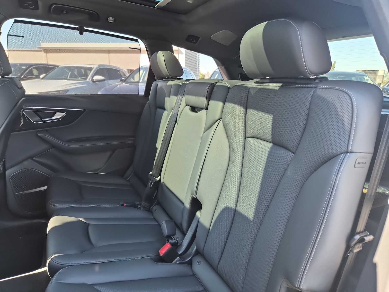 Thumbnail: 2026 Audi Q7 - 19