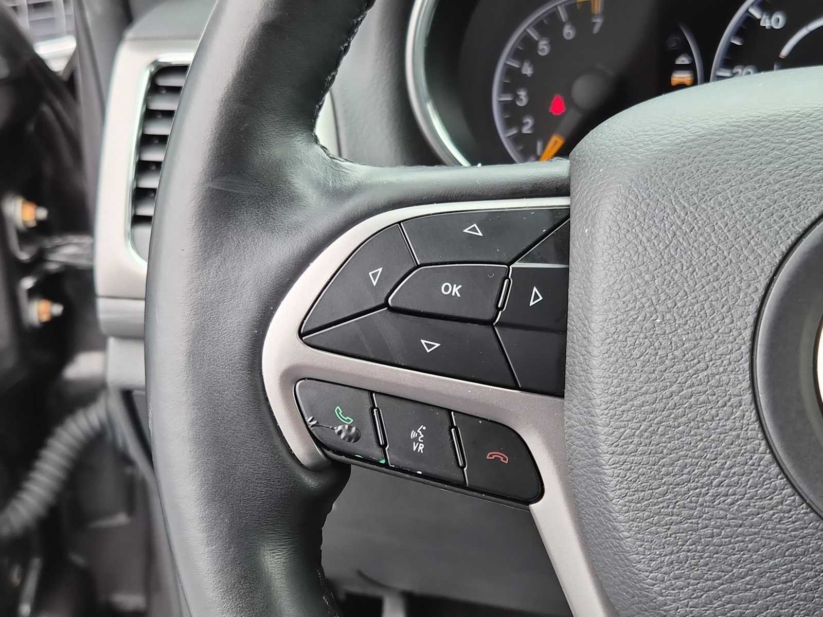 Thumbnail: 2019 Jeep Grand Cherokee - 20