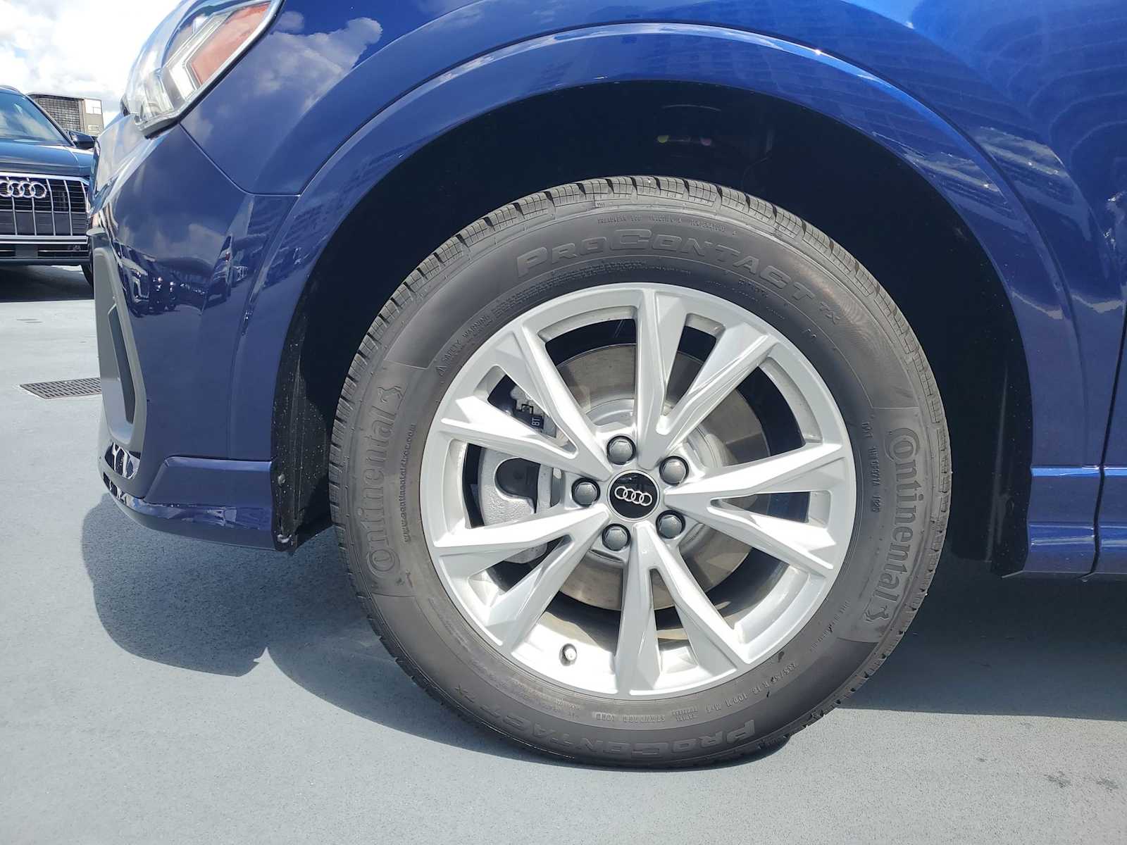 Thumbnail: 2025 Audi Q3 - 10