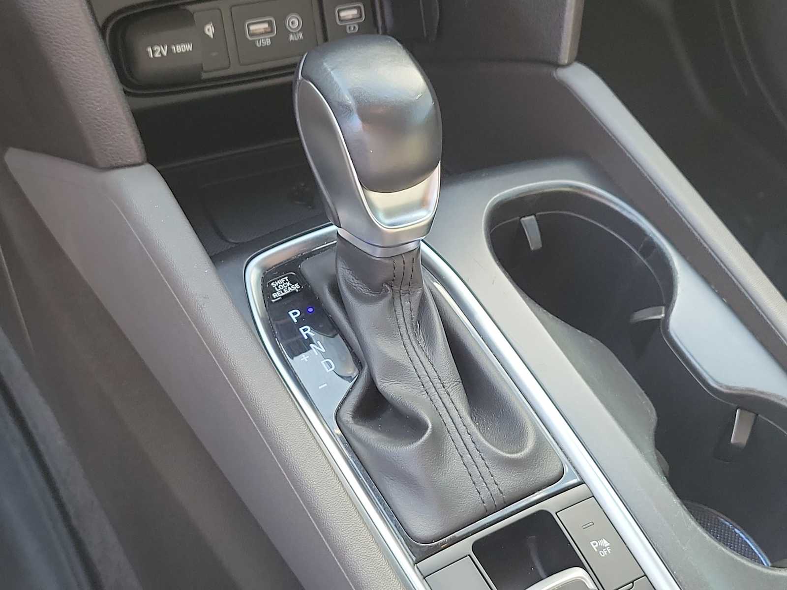 Thumbnail: 2020 Hyundai Santa Fe - 24