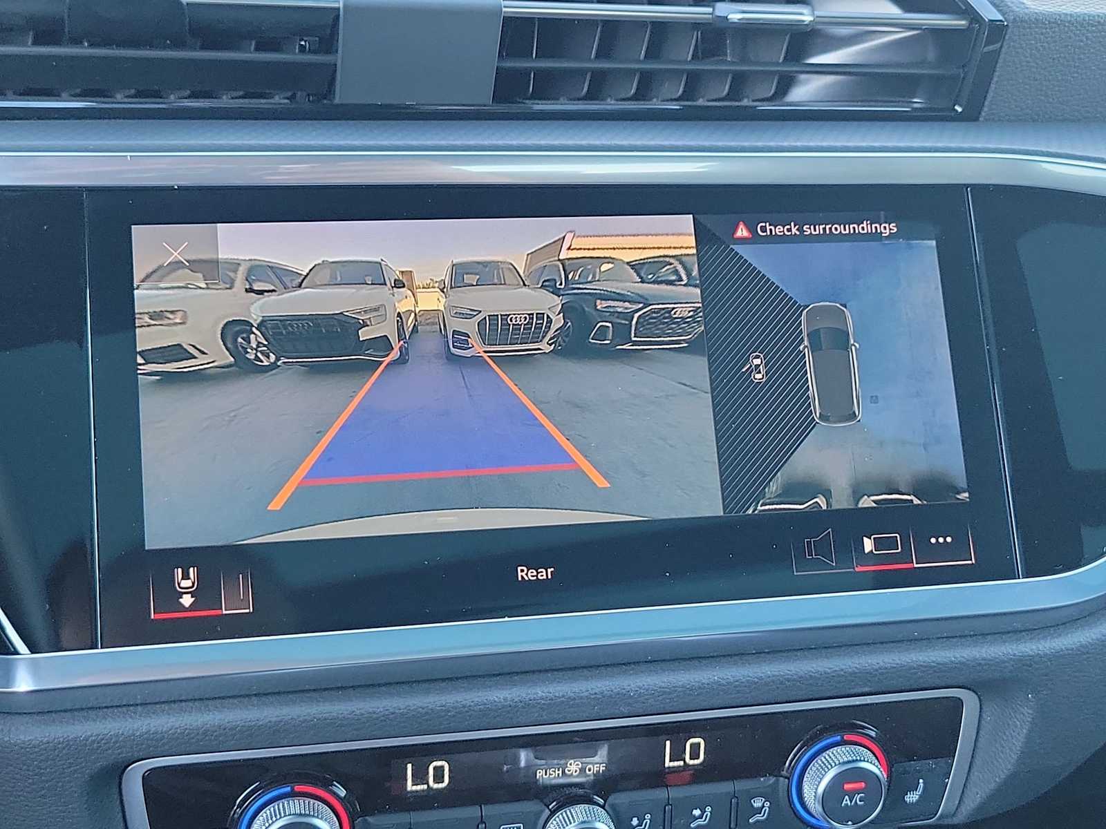 Thumbnail: 2023 Audi Q3 - 24