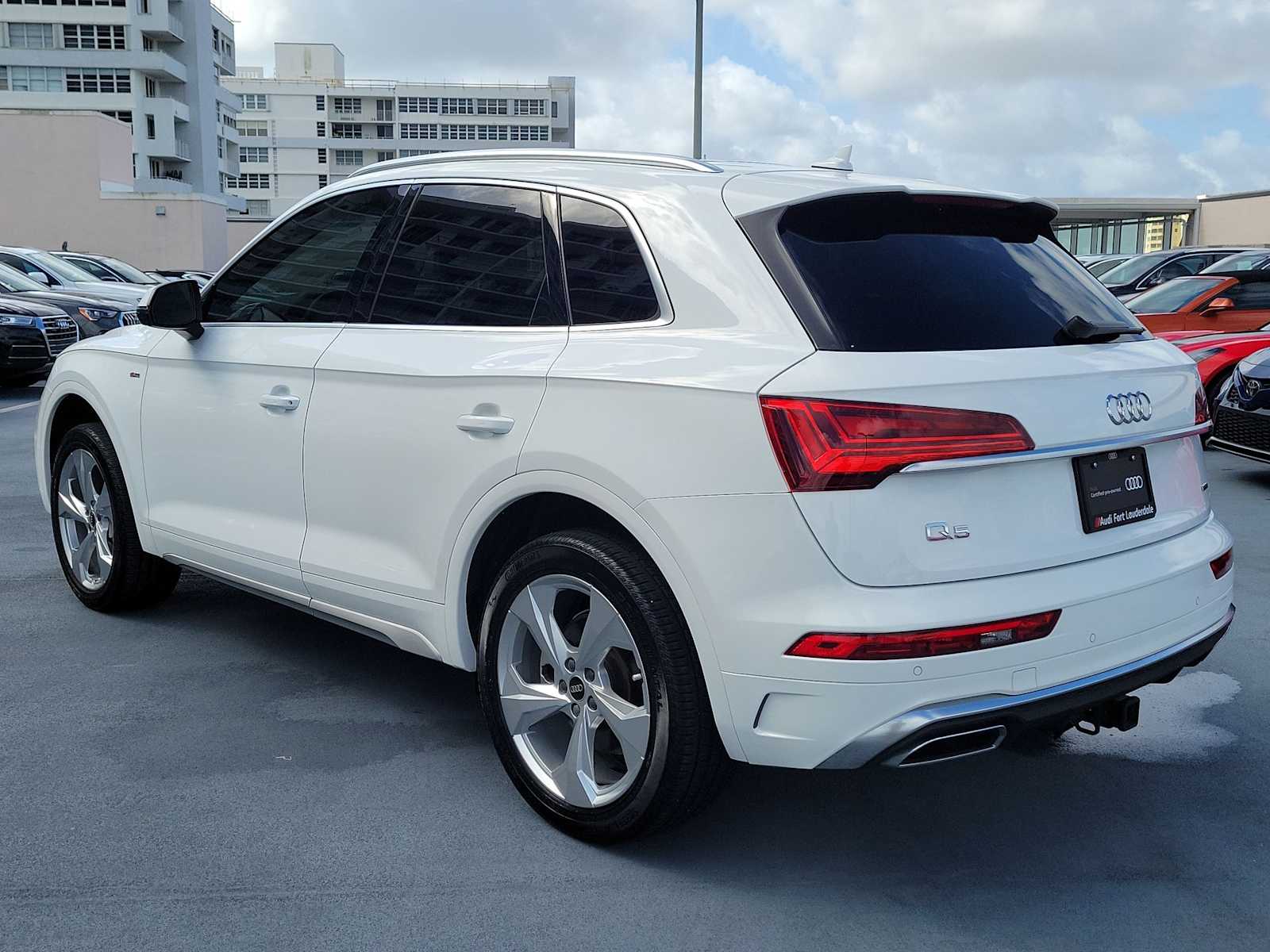 Thumbnail: 2023 Audi Q5 - 4