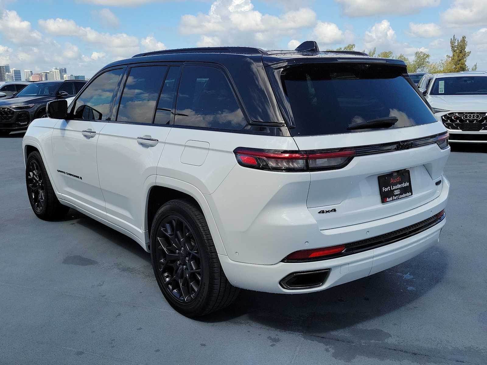 Thumbnail: 2024 Jeep Grand Cherokee - 4
