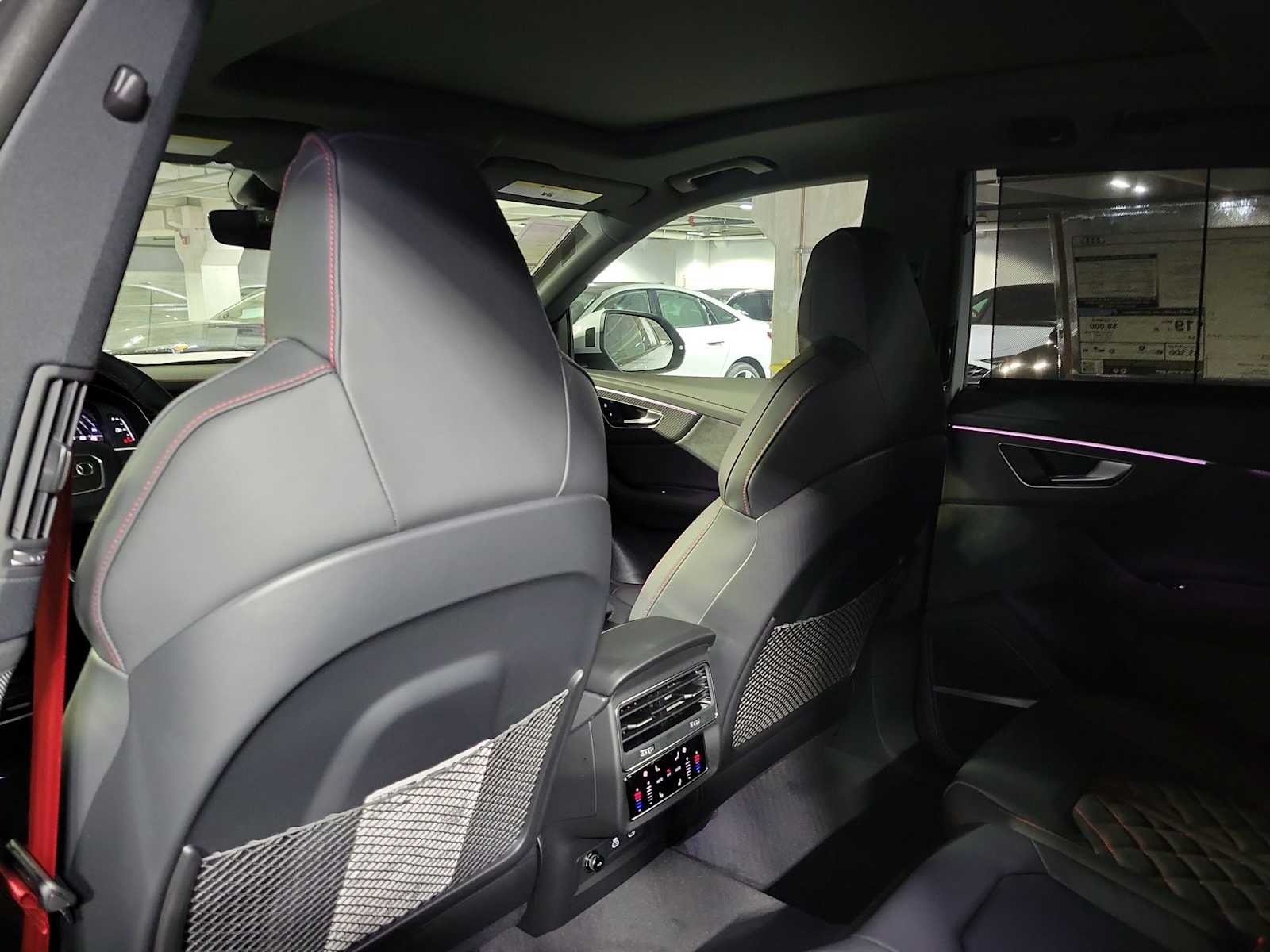 Thumbnail: 2026 Audi Q8 - 14