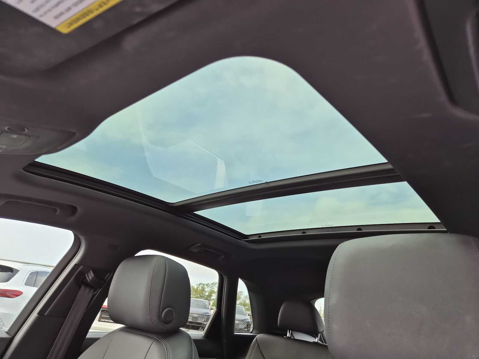 Thumbnail: 2021 Audi Q3 - 18