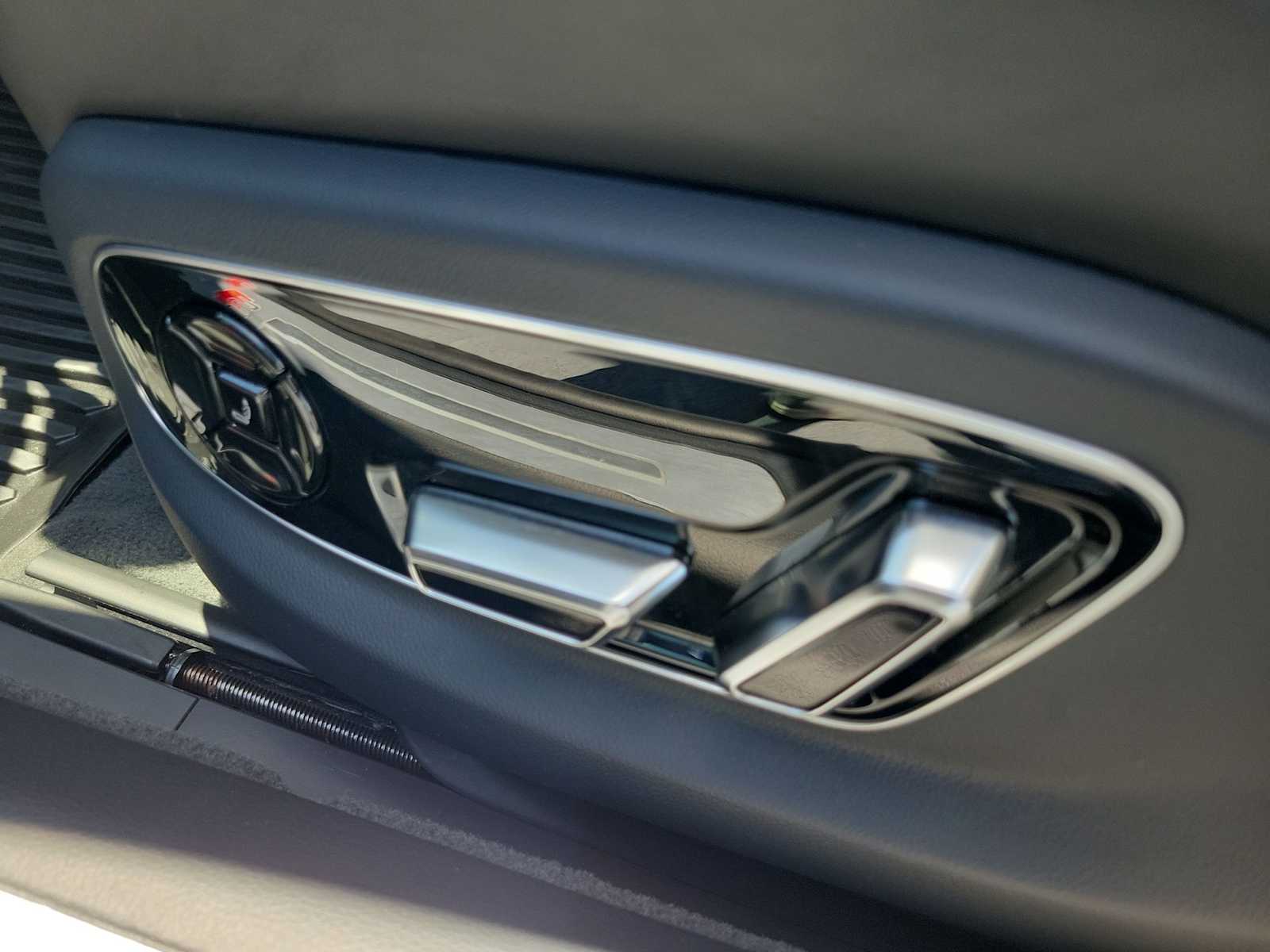 Thumbnail: 2023 Audi S8 - 17
