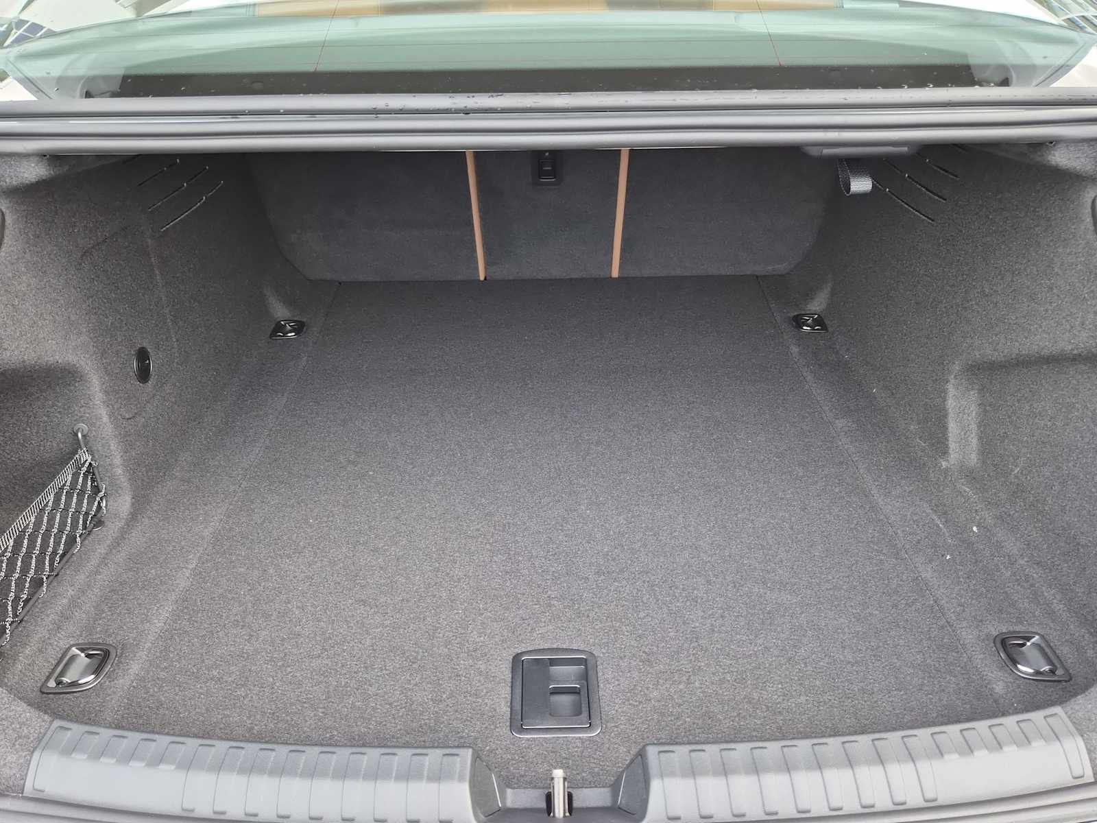 Thumbnail: 2026 Audi A6 - 27