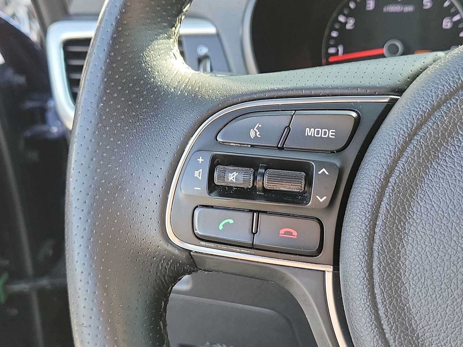 Thumbnail: 2017 Kia Optima - 21