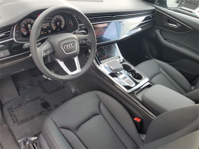 2025 Audi Q8 55 Premium Plus photo 2