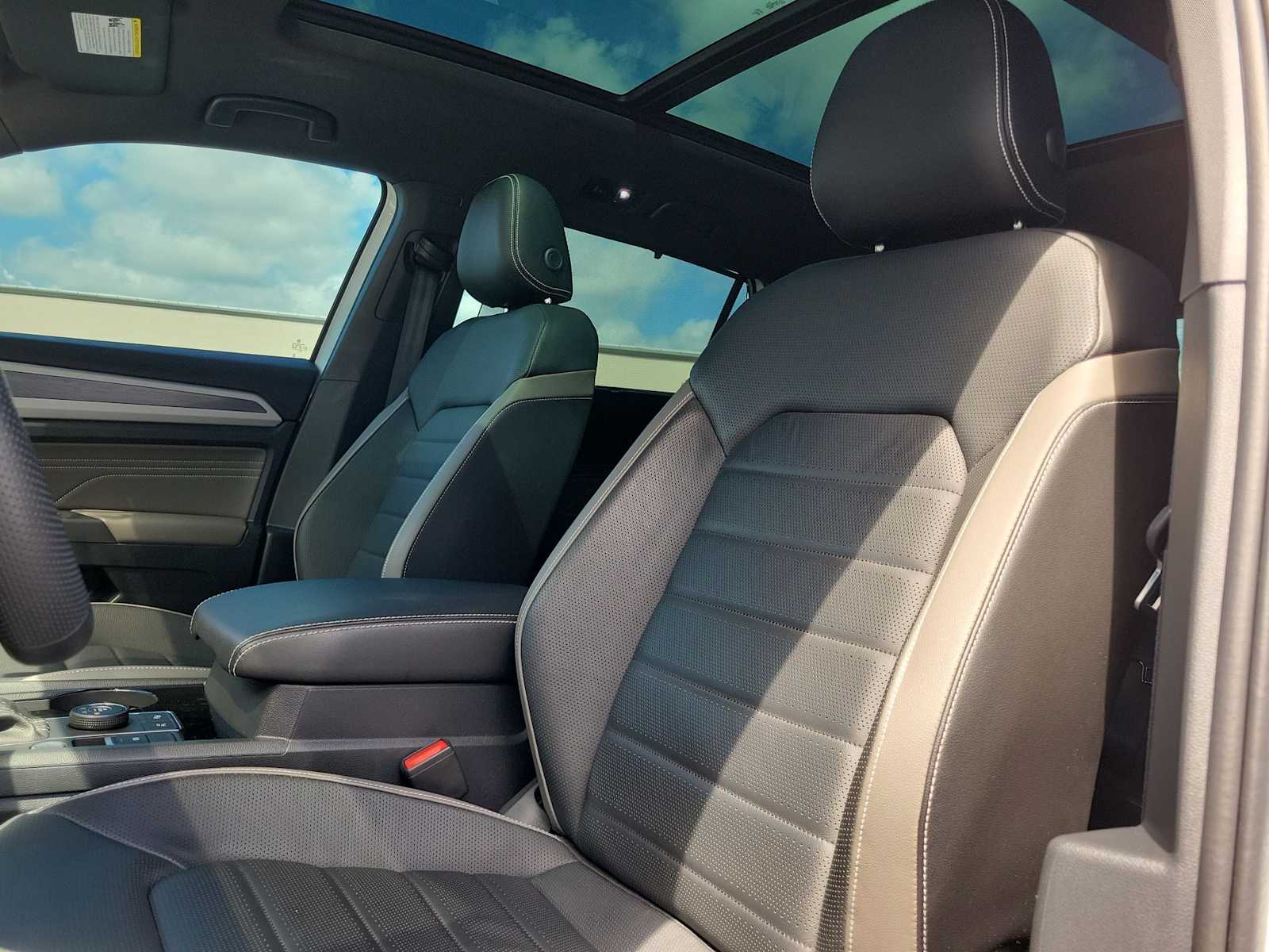 Thumbnail: 2023 Volkswagen Atlas - 15