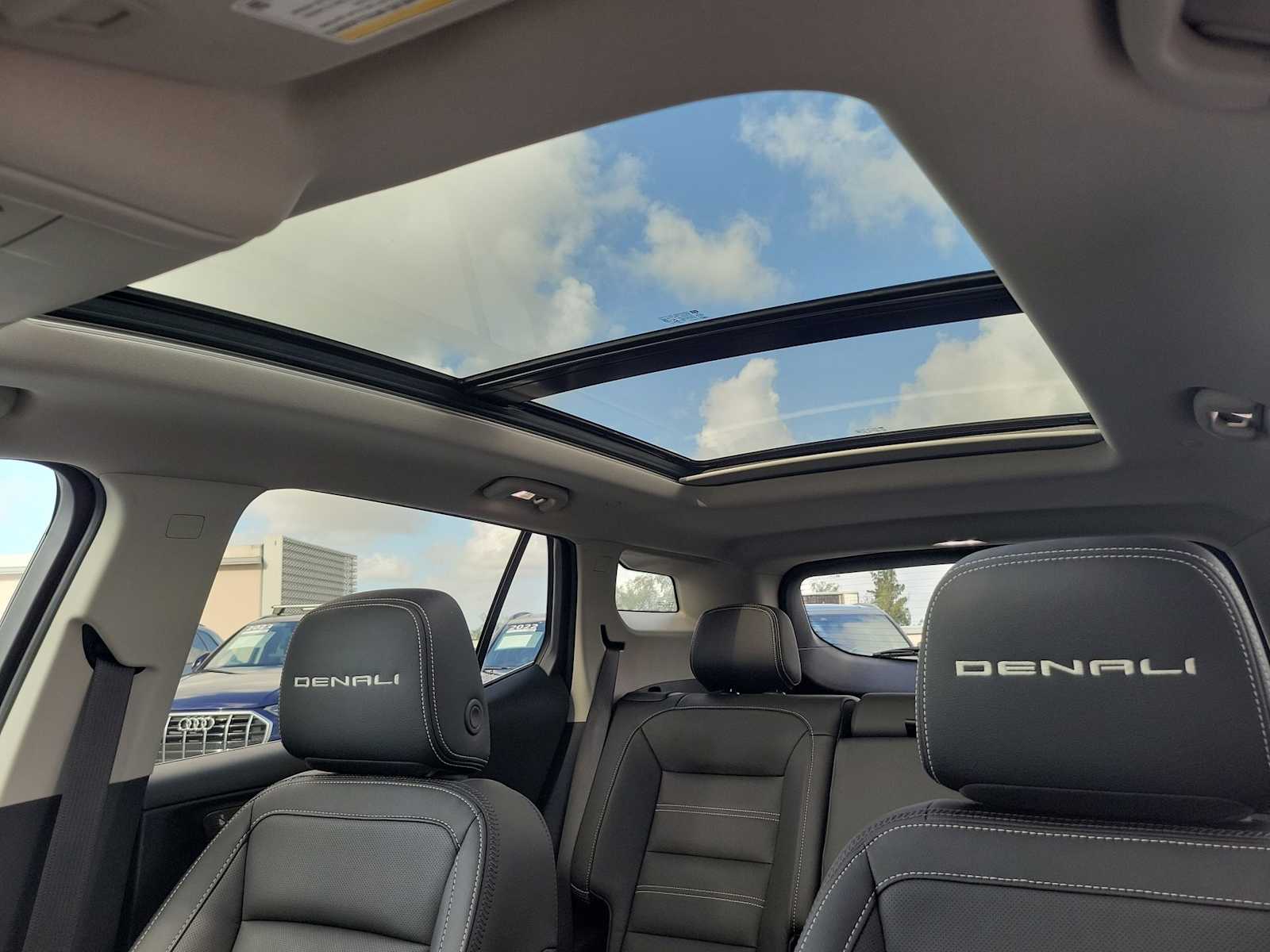 Thumbnail: 2022 GMC Terrain - 18