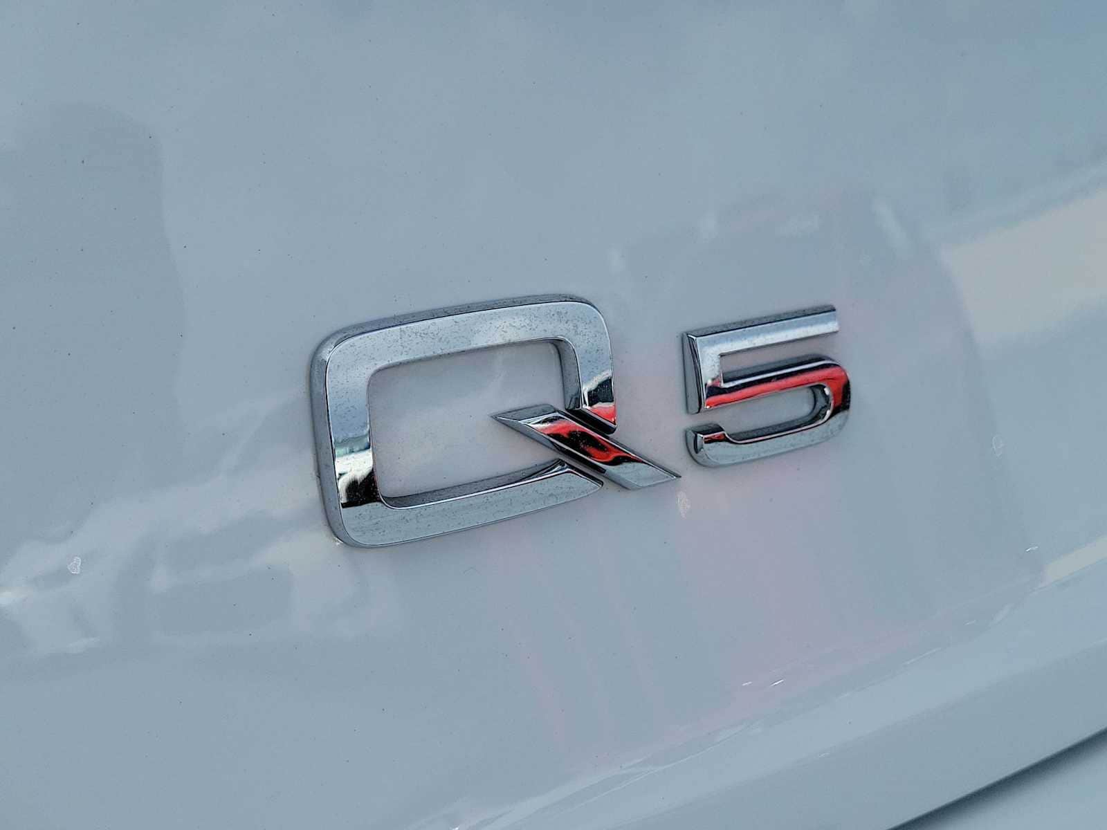 Thumbnail: 2023 Audi Q5 - 10