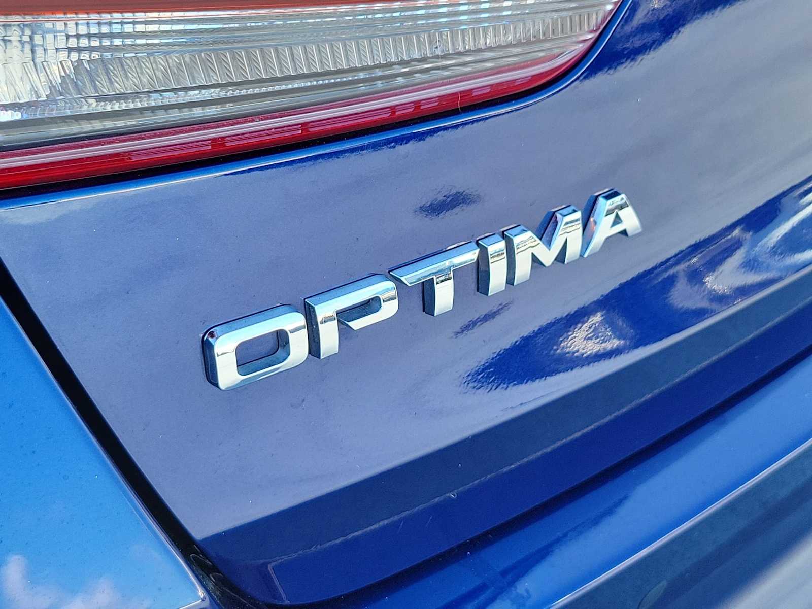 Thumbnail: 2017 Kia Optima - 10