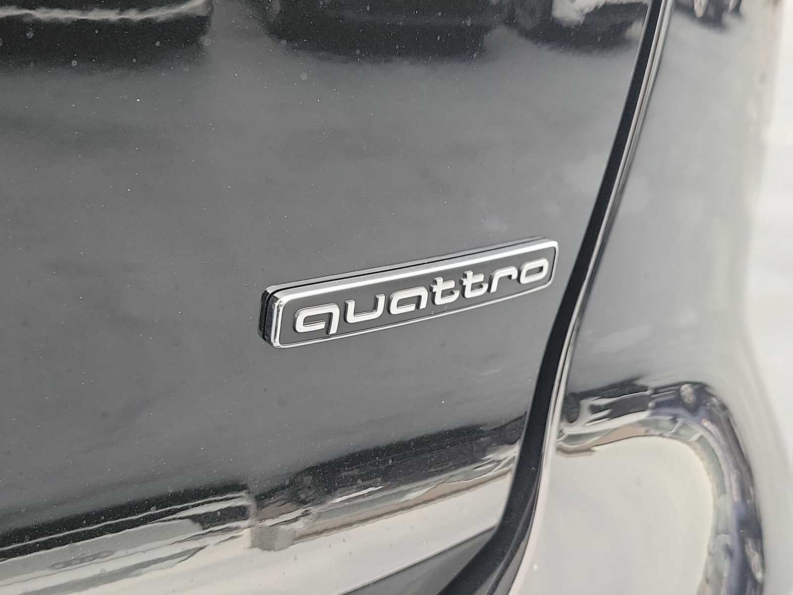 Thumbnail: 2026 Audi Q4 e-tron - 11