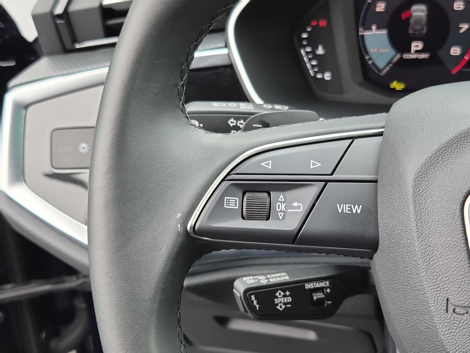 Thumbnail: 2025 Audi Q3 - 21