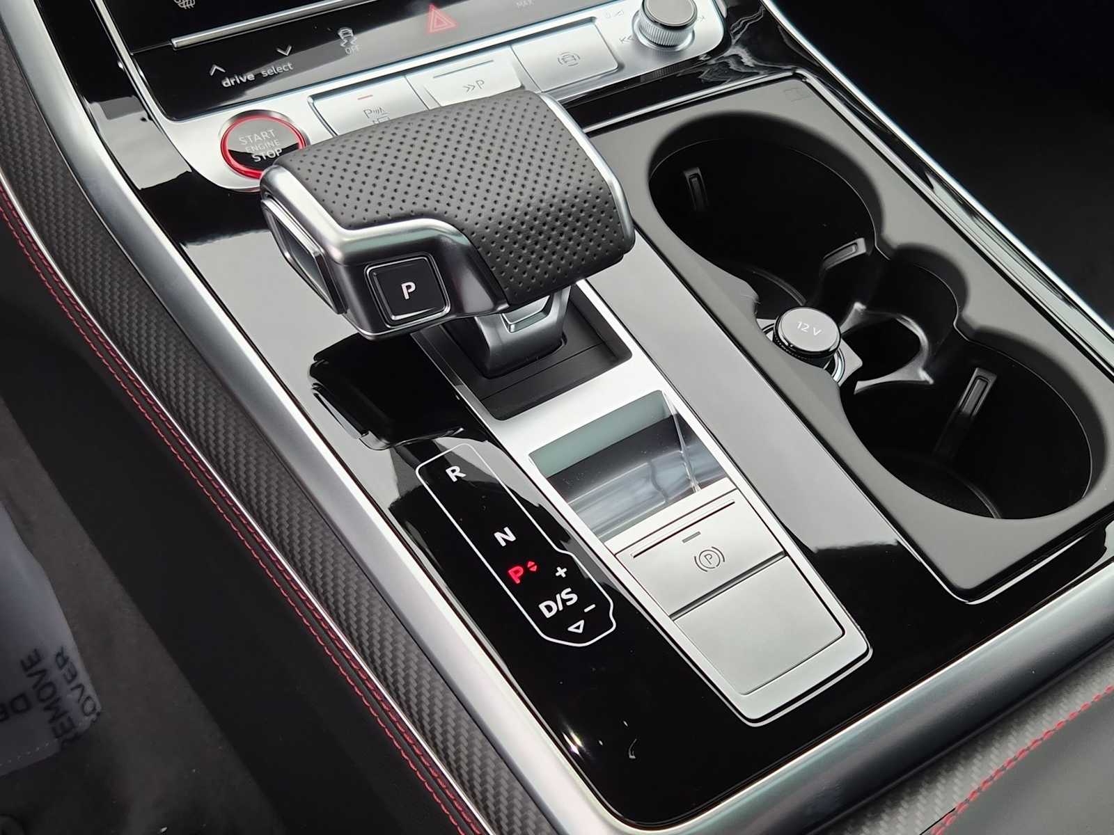 Thumbnail: 2026 Audi SQ8 - 25
