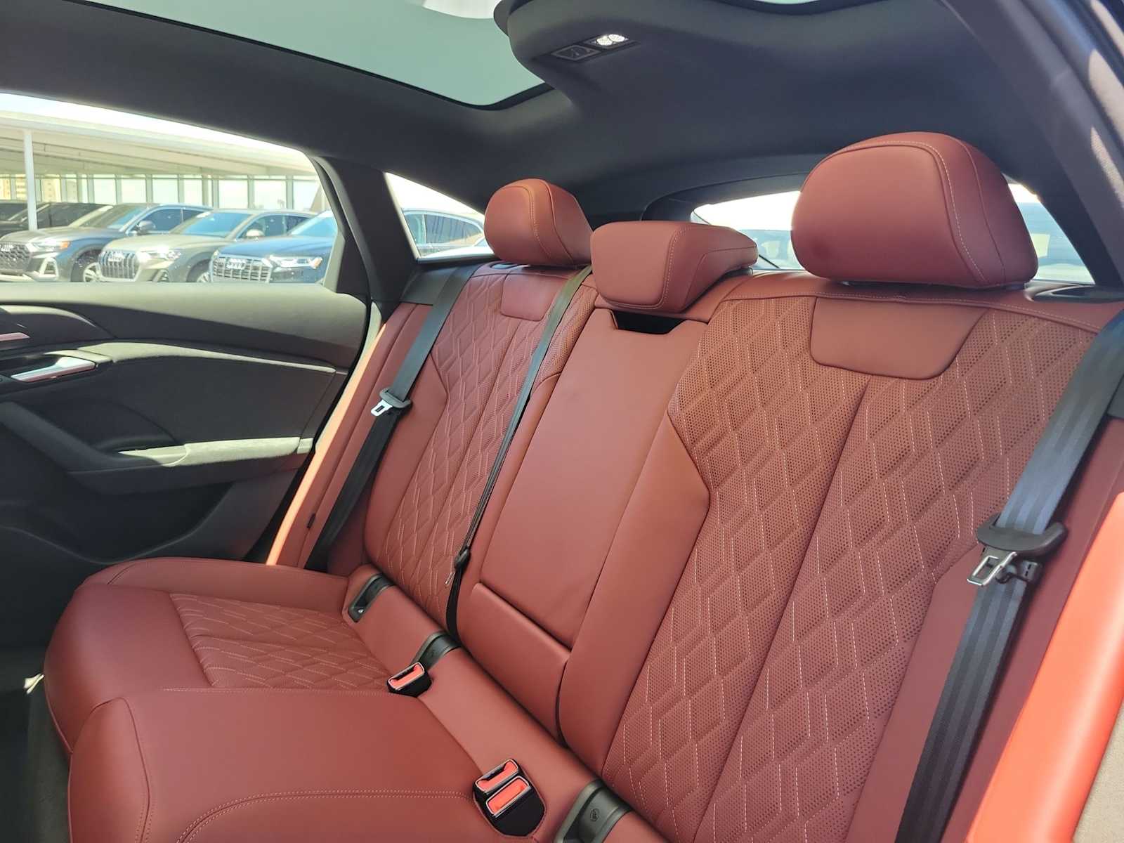 Thumbnail: 2025 Audi e-tron S - 19