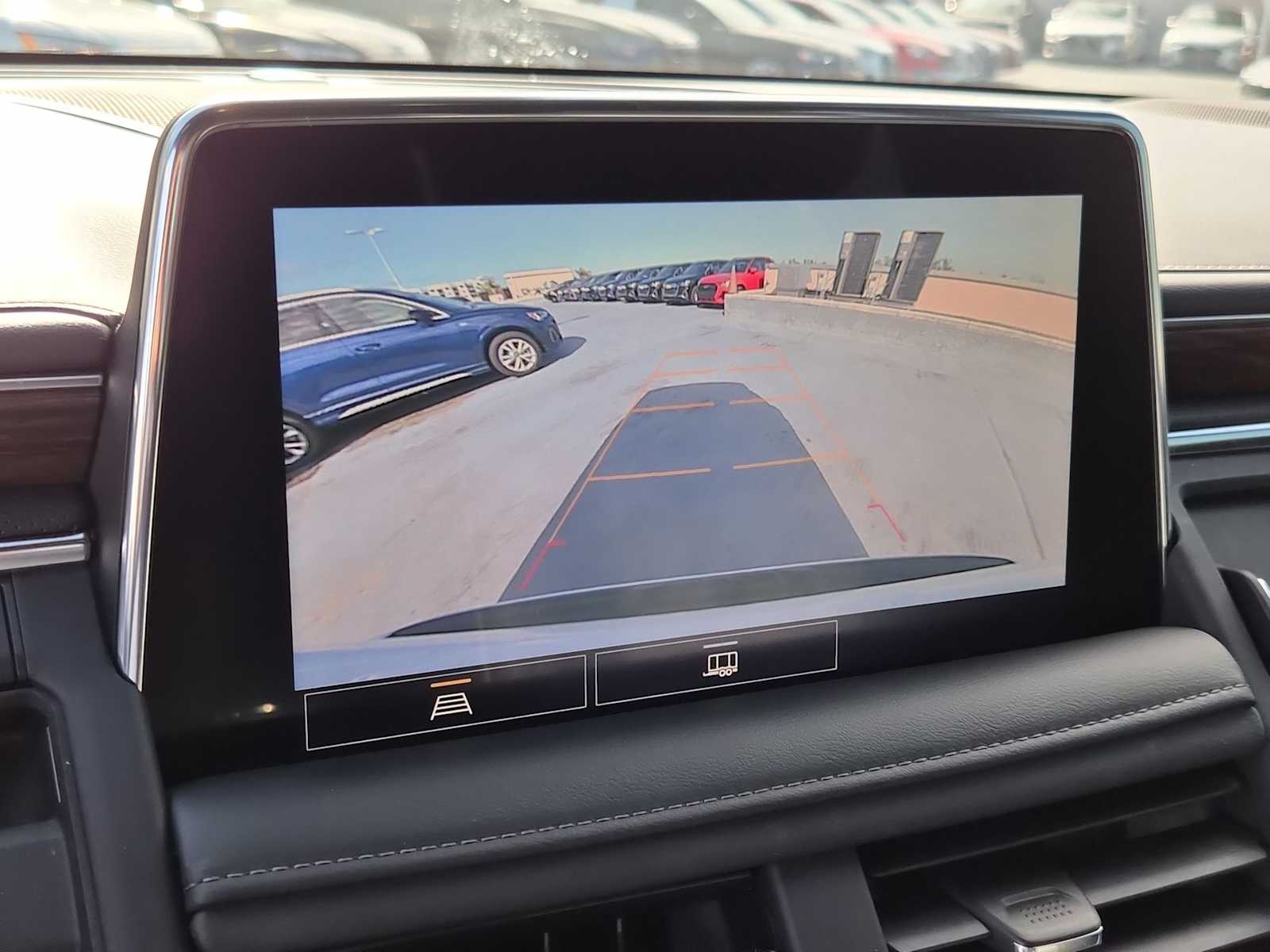 Thumbnail: 2021 Chevrolet Suburban - 23