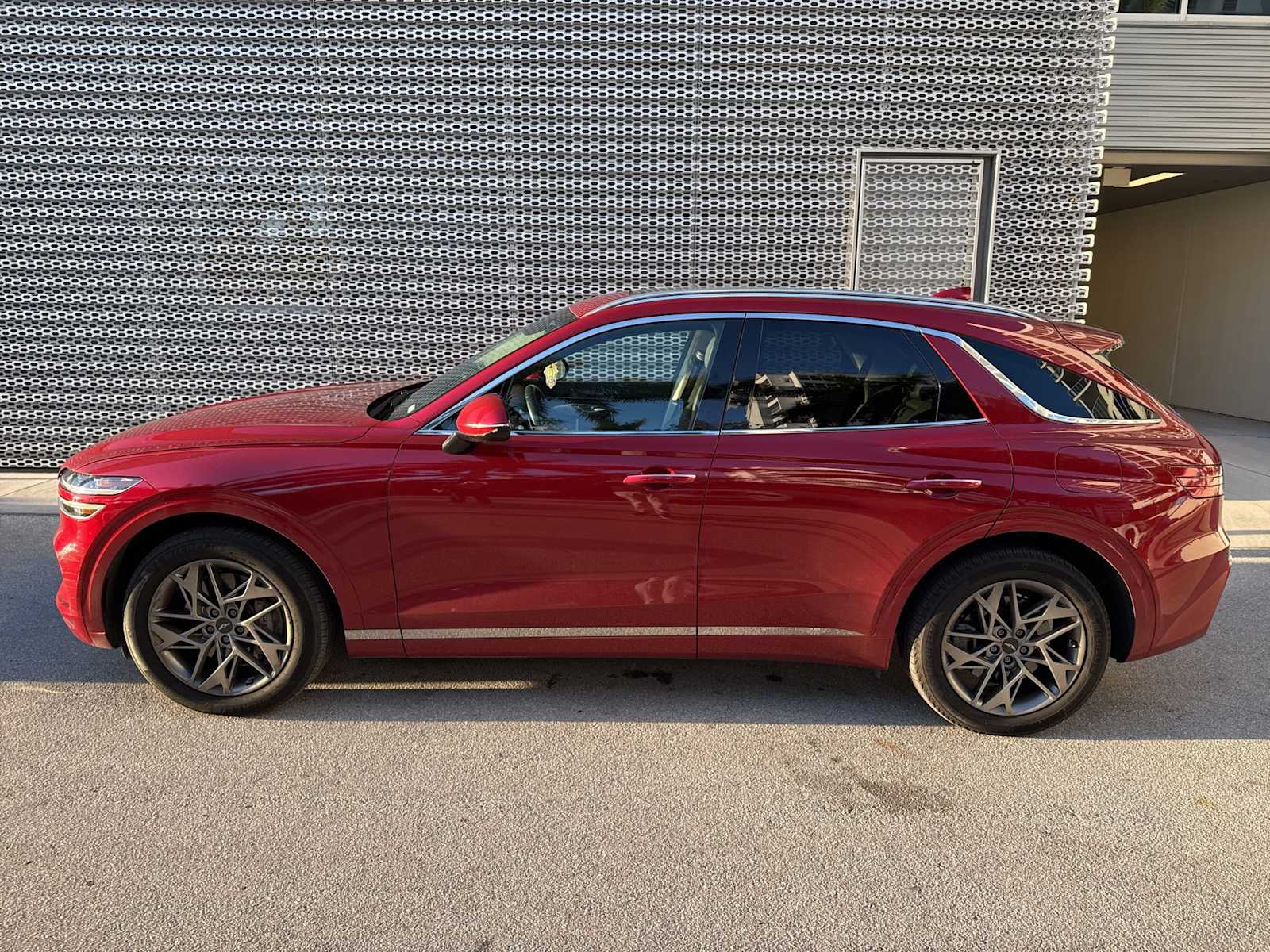 Thumbnail: 2023 Genesis GV70 - 2