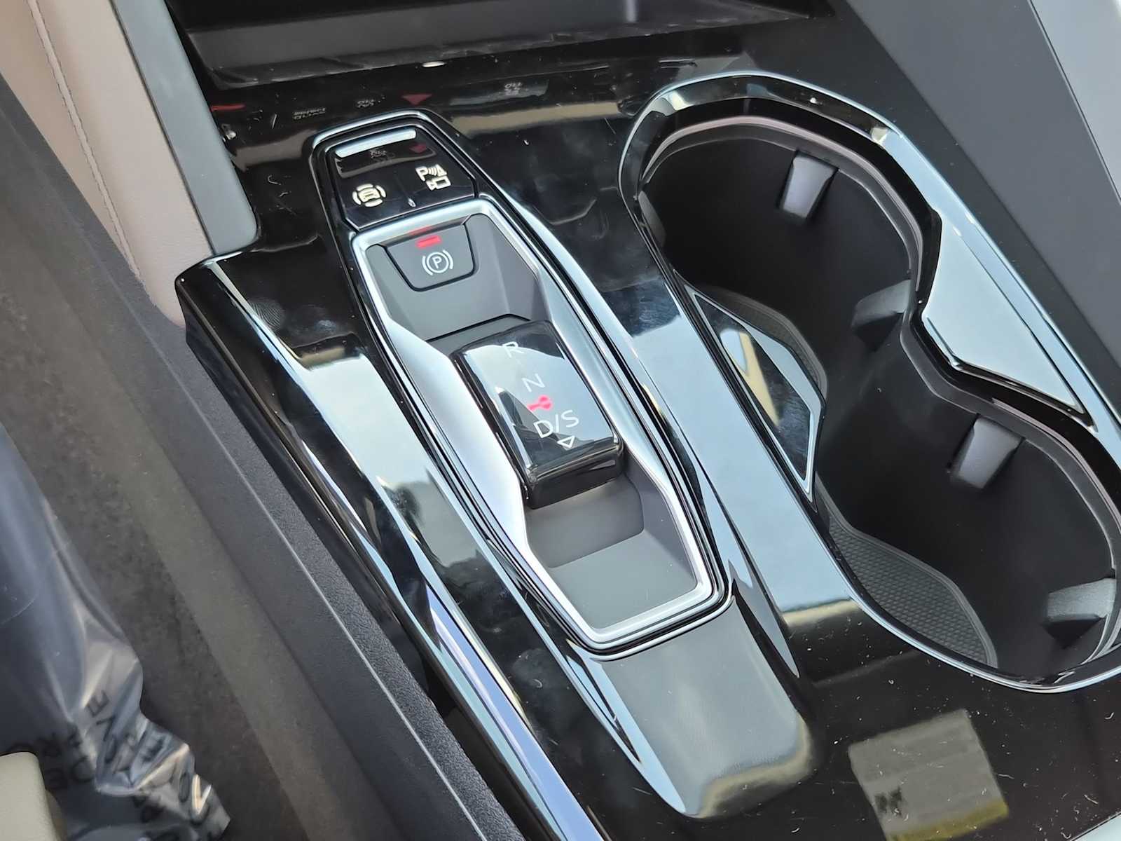 Thumbnail: 2025 Audi Q5 - 25