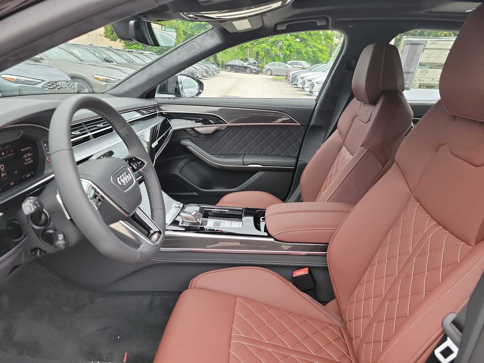 Thumbnail: 2025 Audi S8 - 11