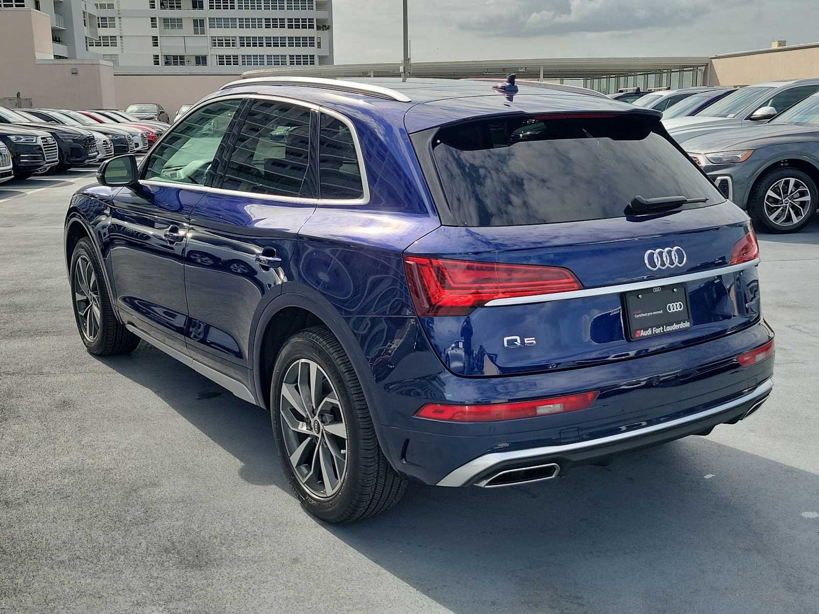 Thumbnail: 2022 Audi Q5 - 4