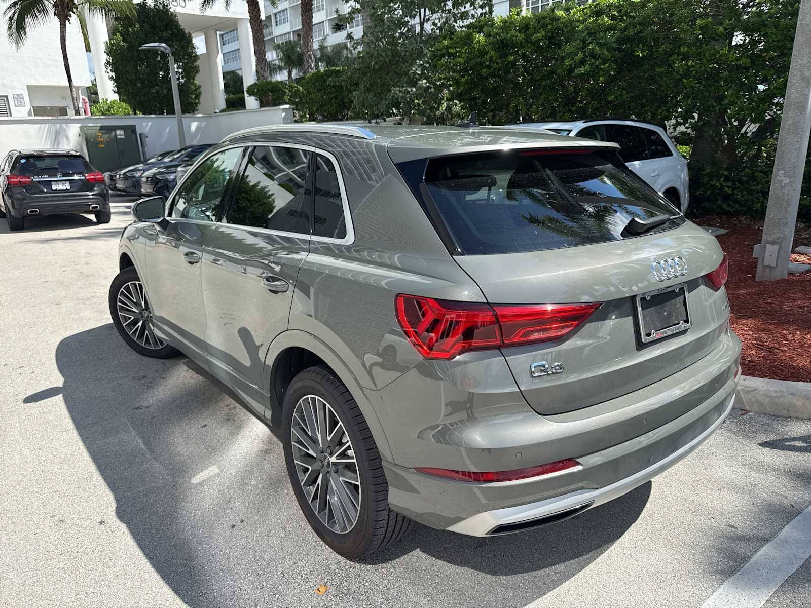 Thumbnail: 2022 Audi Q3 - 4